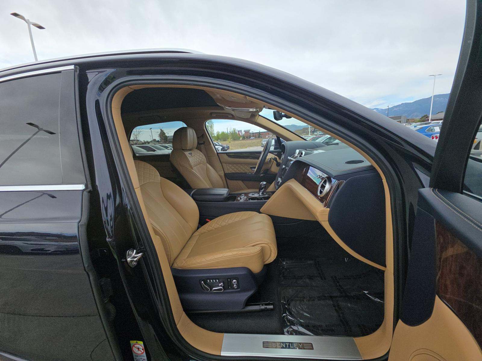 2018 Bentley Bentayga W12 Signature AWD