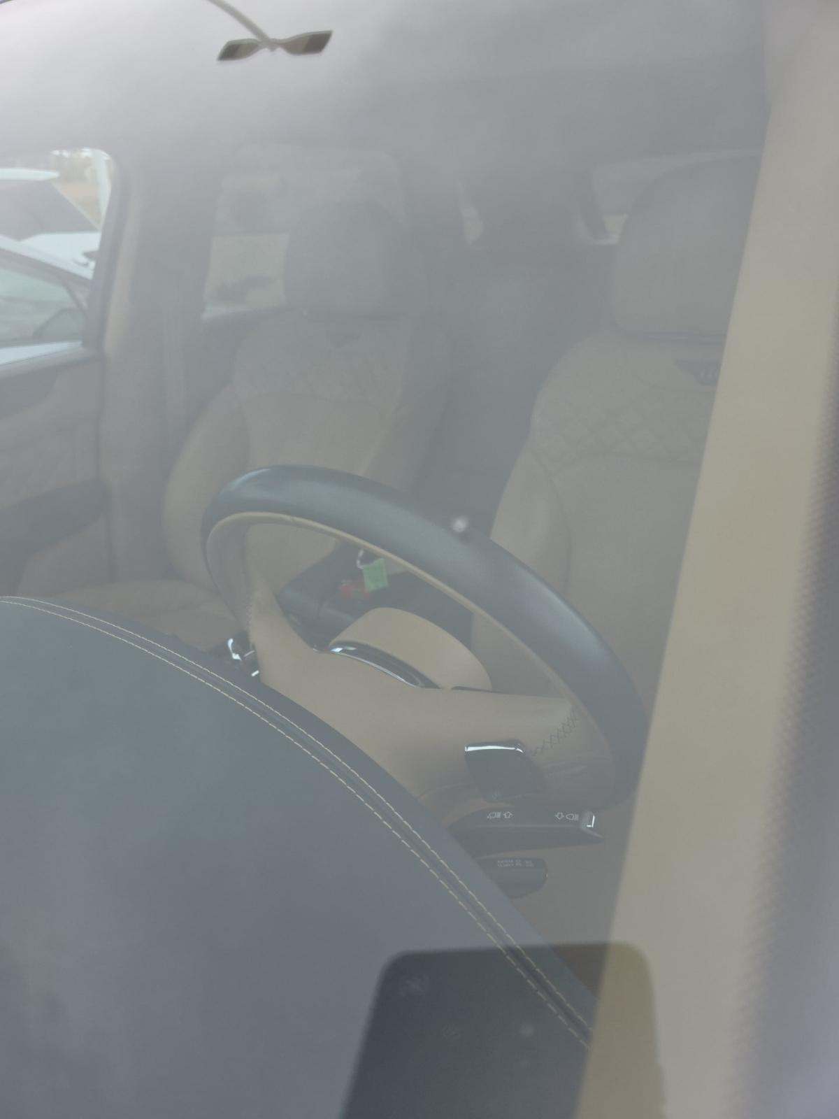 2018 Bentley Bentayga W12 Signature AWD