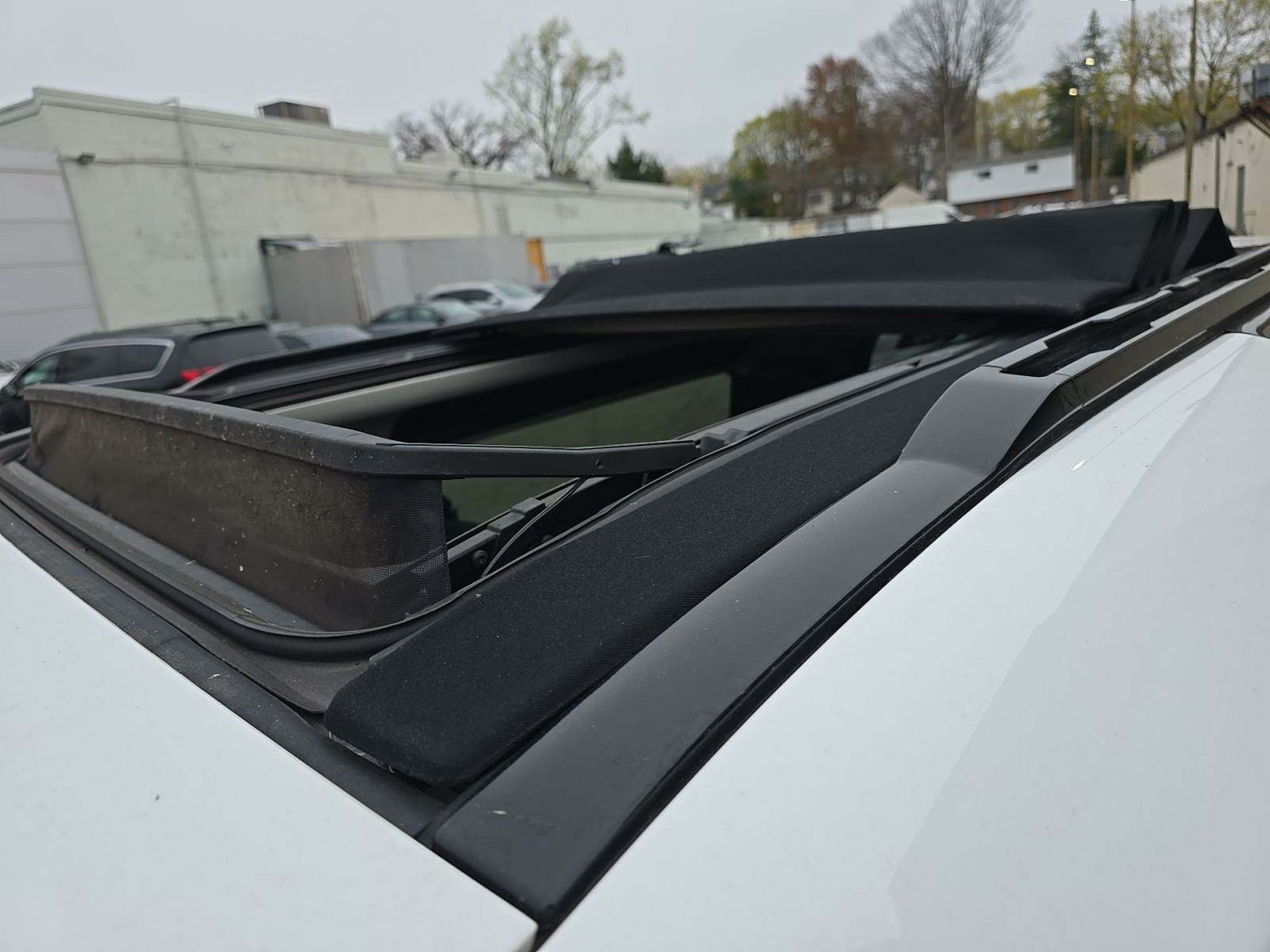 2021 Land Rover Defender 90 First Edition AWD