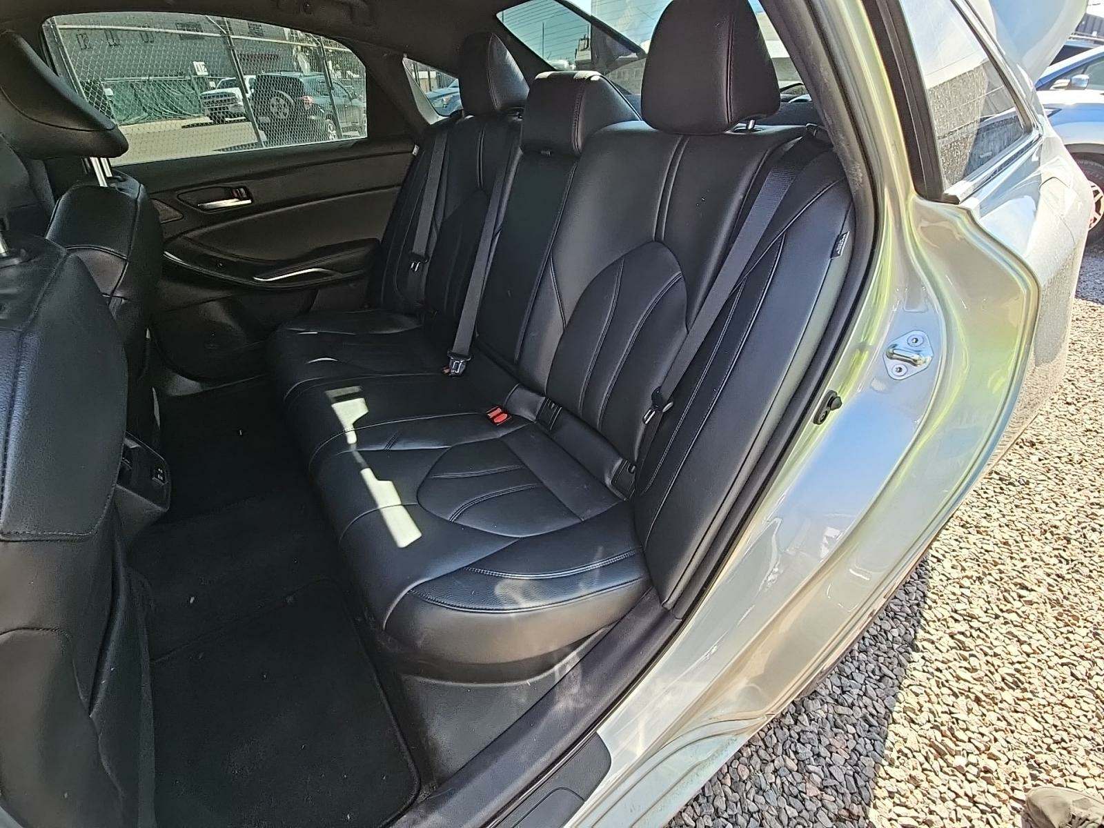 2022 Toyota Avalon Hybrid XLE FWD