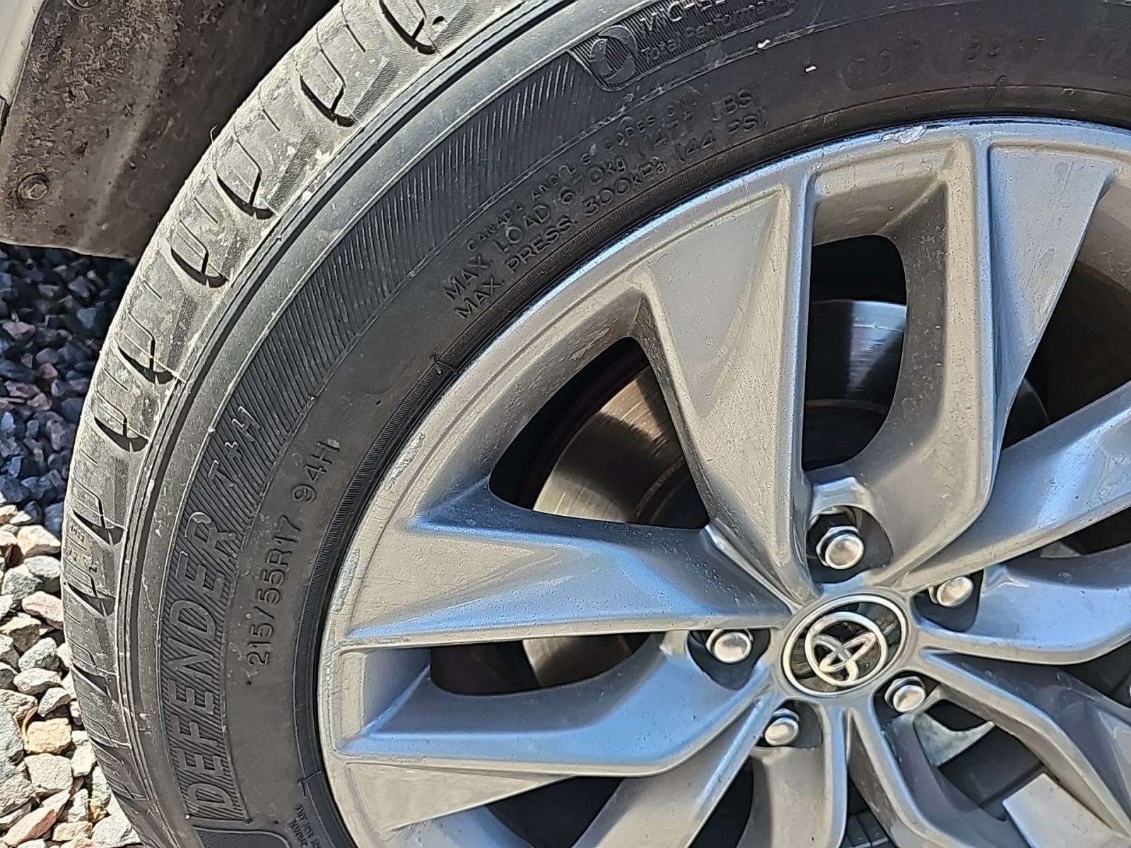 2022 Toyota Avalon Hybrid XLE FWD