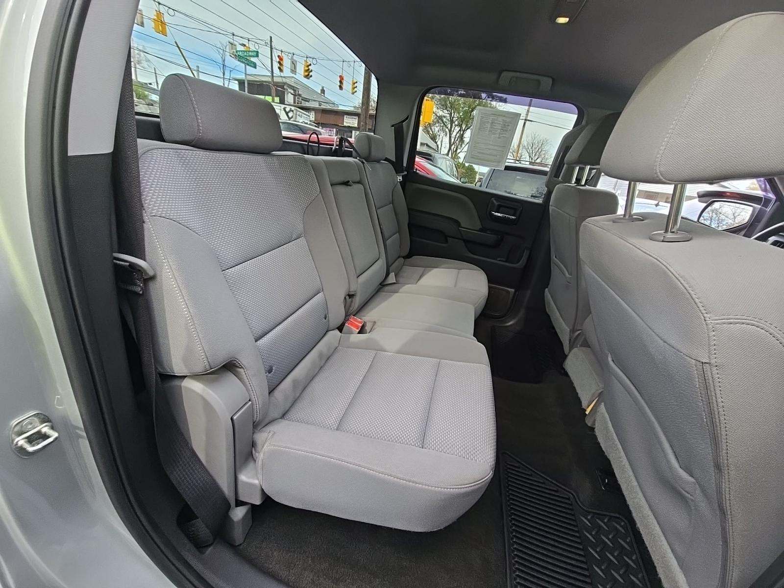 2018 Chevrolet Silverado 1500 Custom AWD