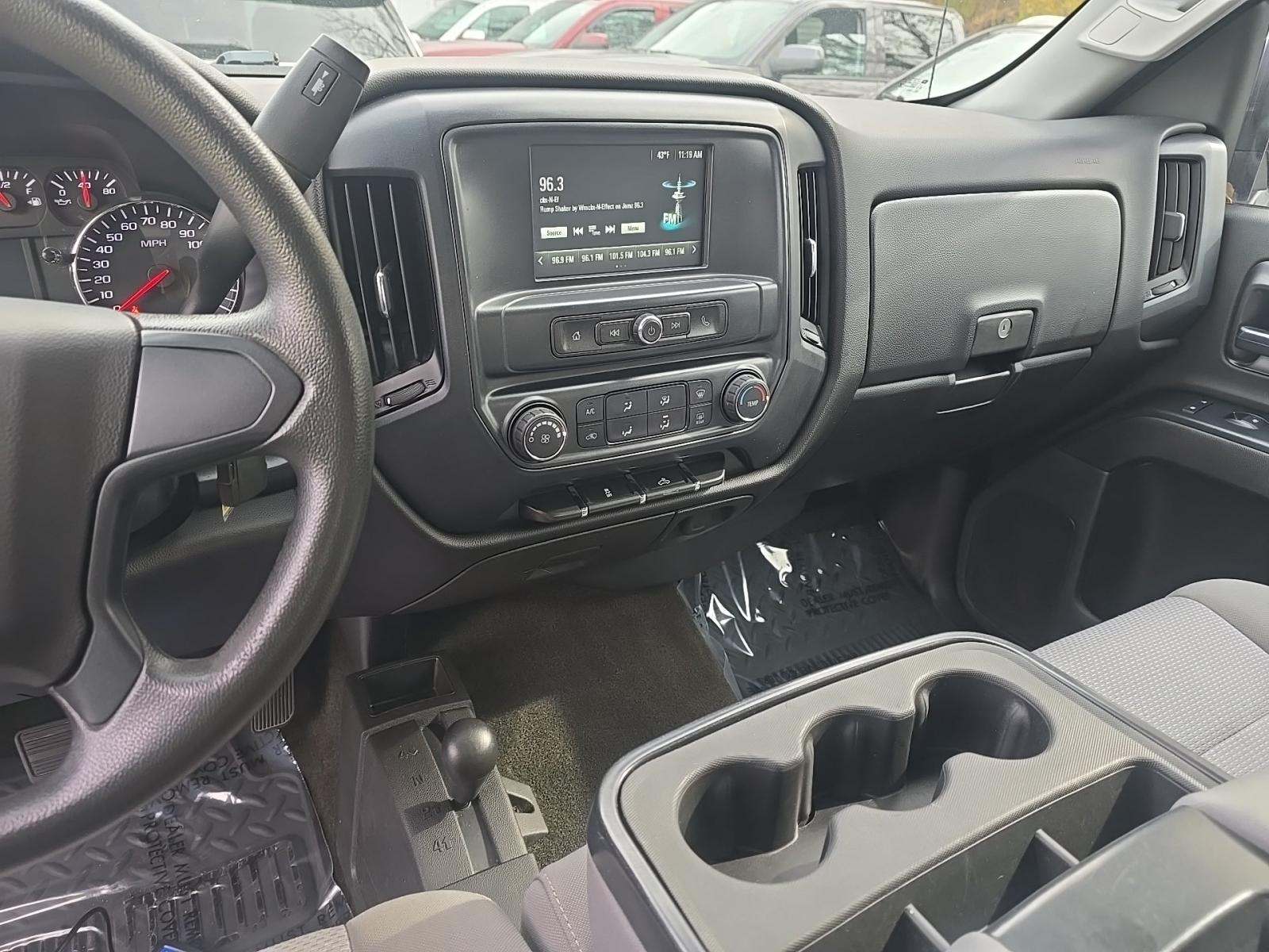 2018 Chevrolet Silverado 1500 Custom AWD