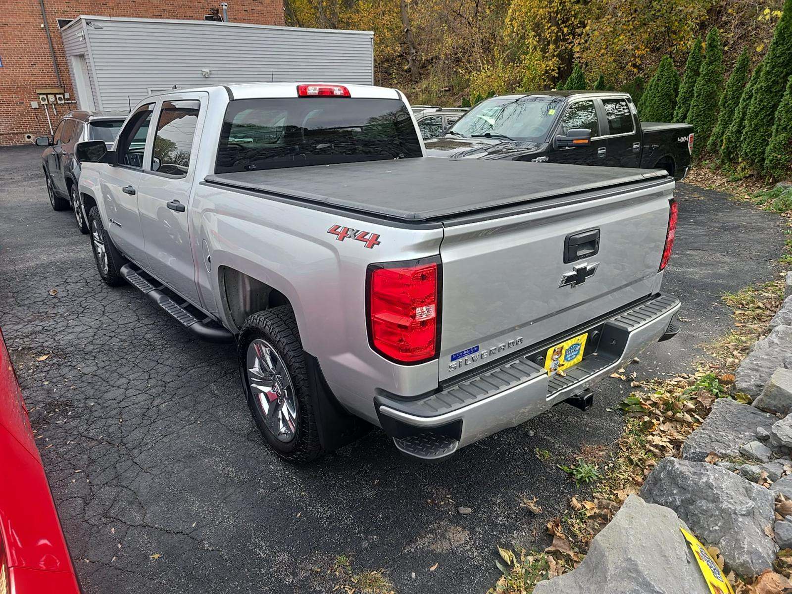 2018 Chevrolet Silverado 1500 Custom AWD