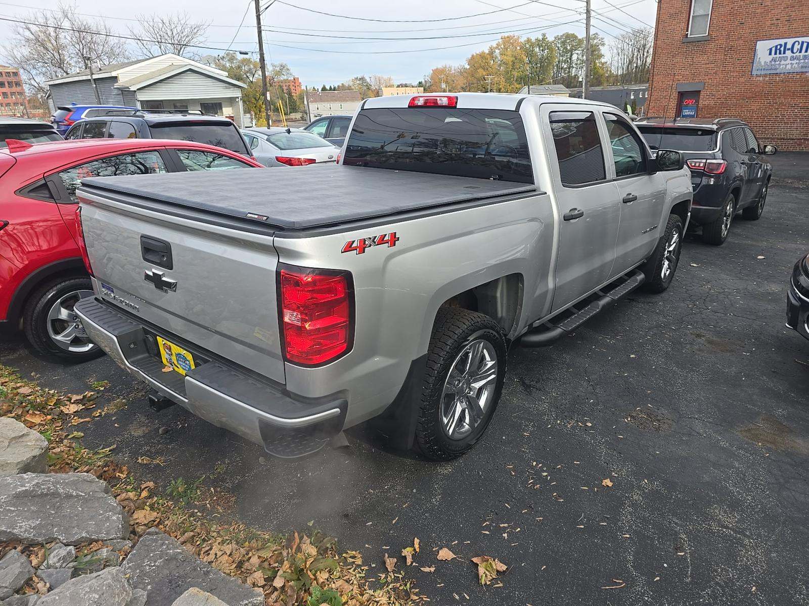 2018 Chevrolet Silverado 1500 Custom AWD