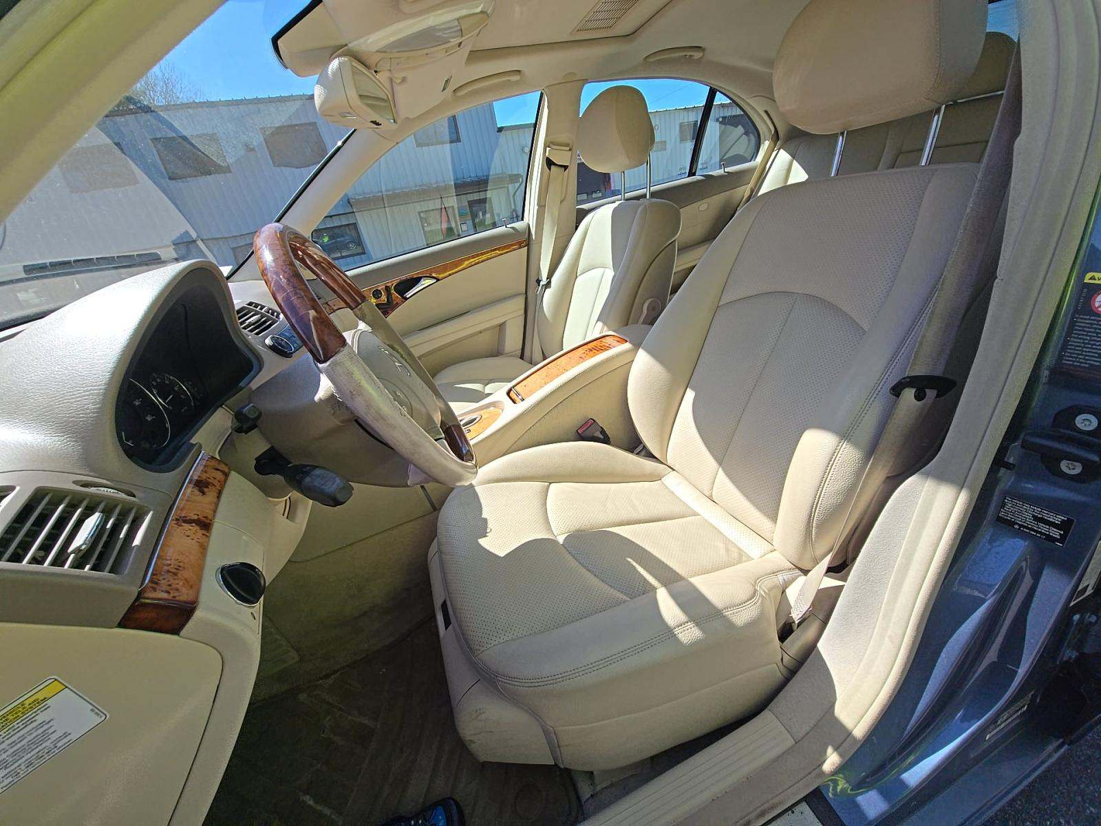 MERCEDES-BENZ E-CLASS - 6