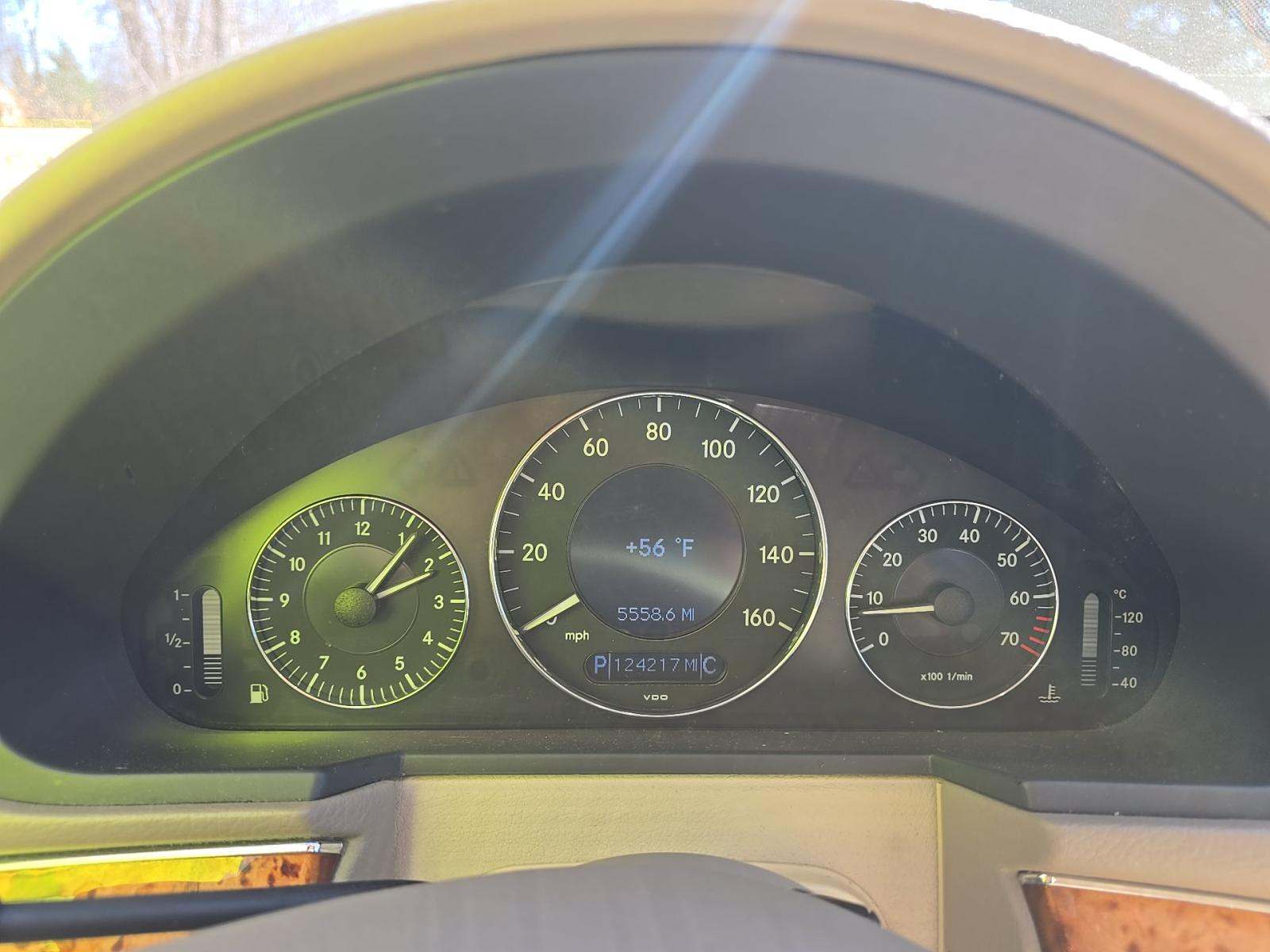 MERCEDES-BENZ E-CLASS - 9