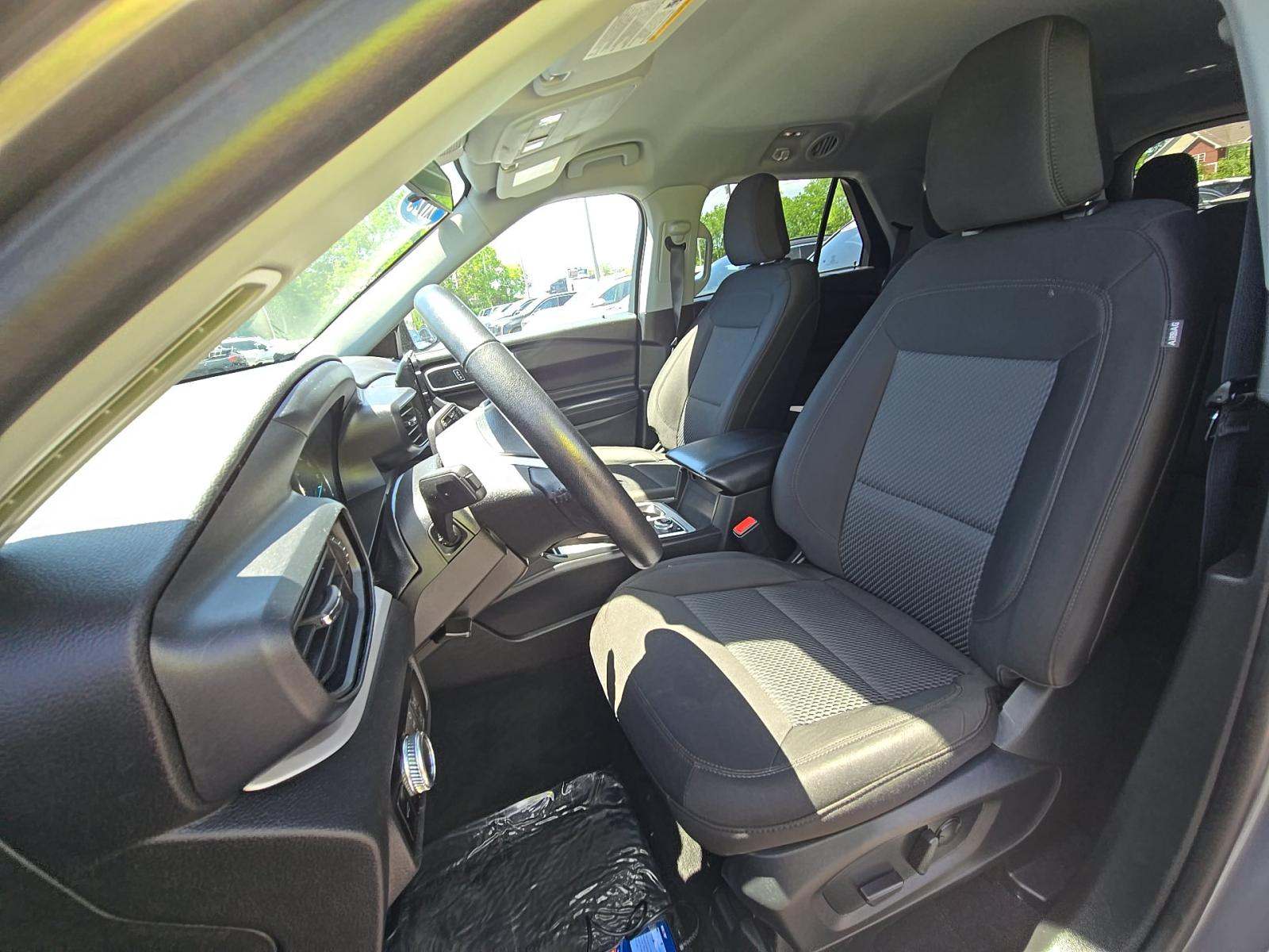 2023 Ford Explorer XLT AWD