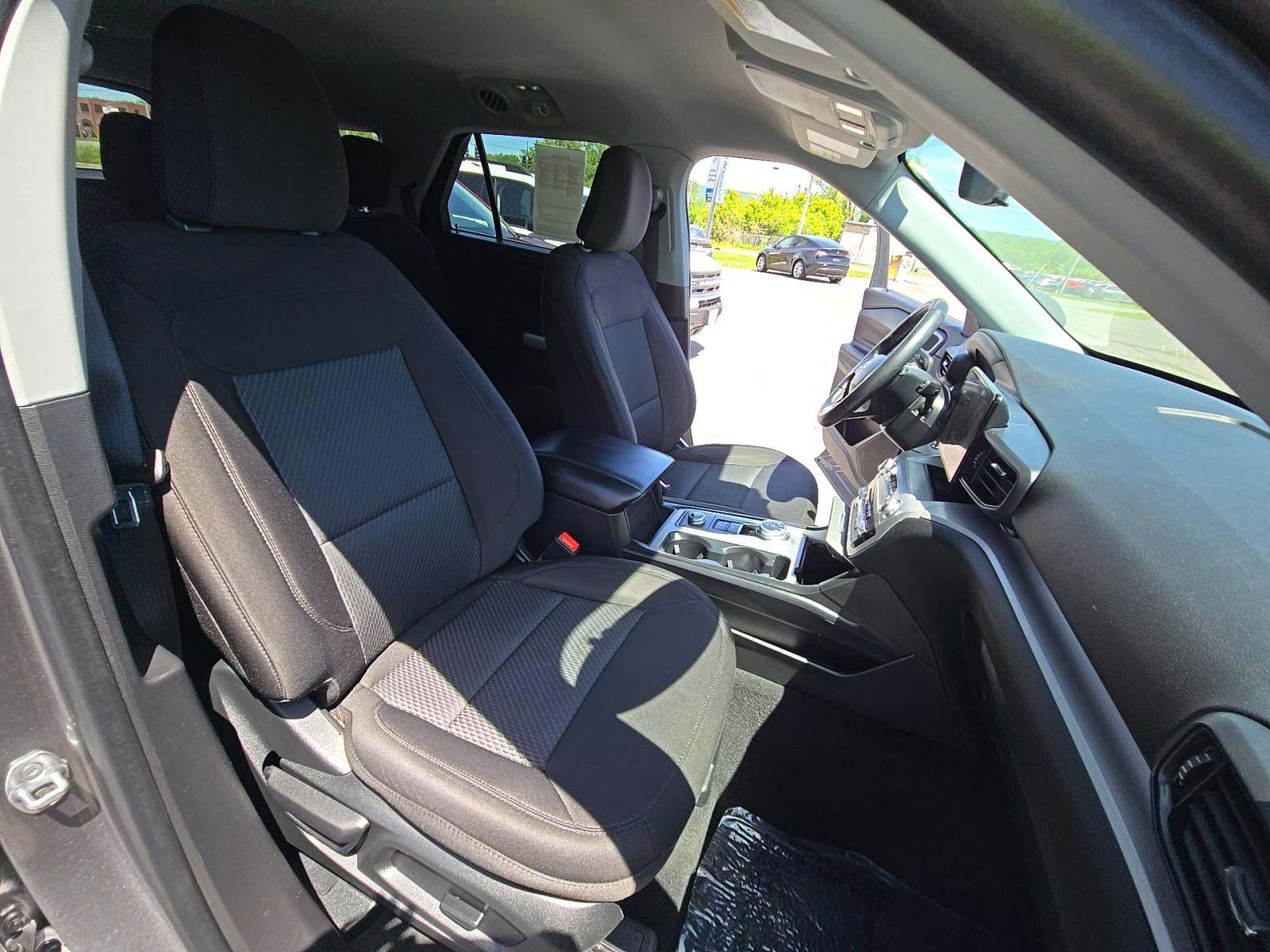2023 Ford Explorer XLT AWD