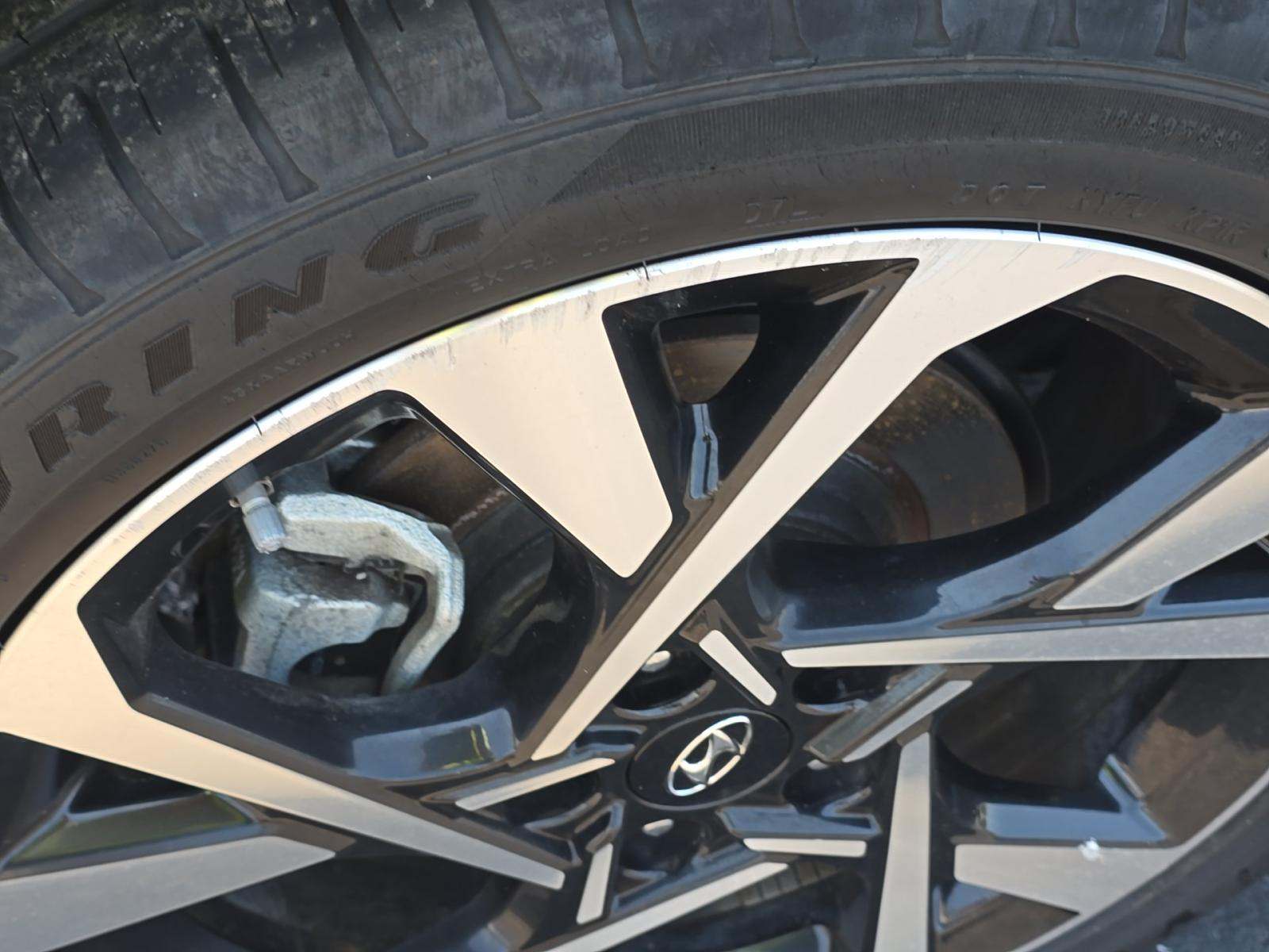 2022 Hyundai Kona Limited AWD
