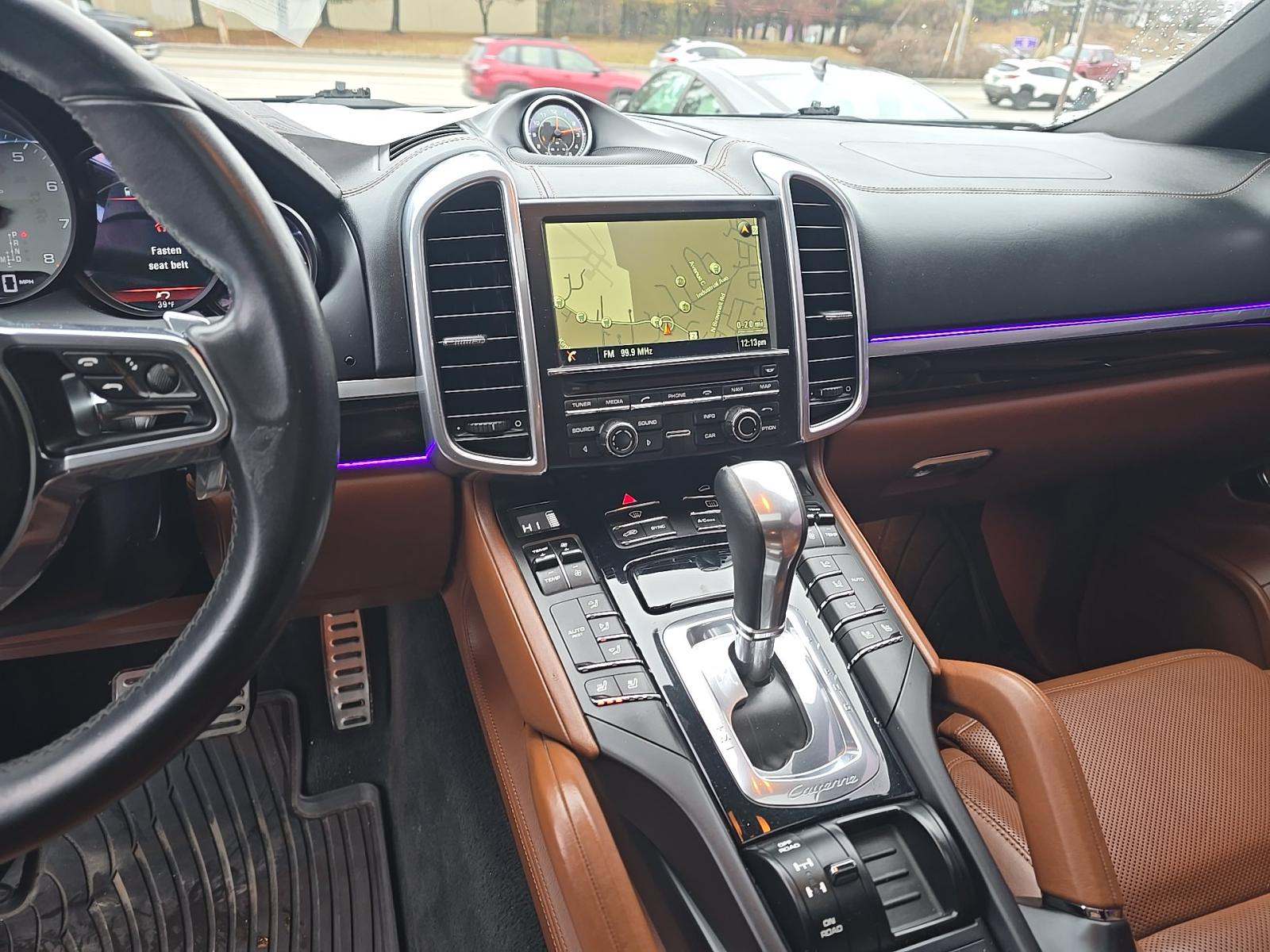 PORSCHE CAYENNE - 10
