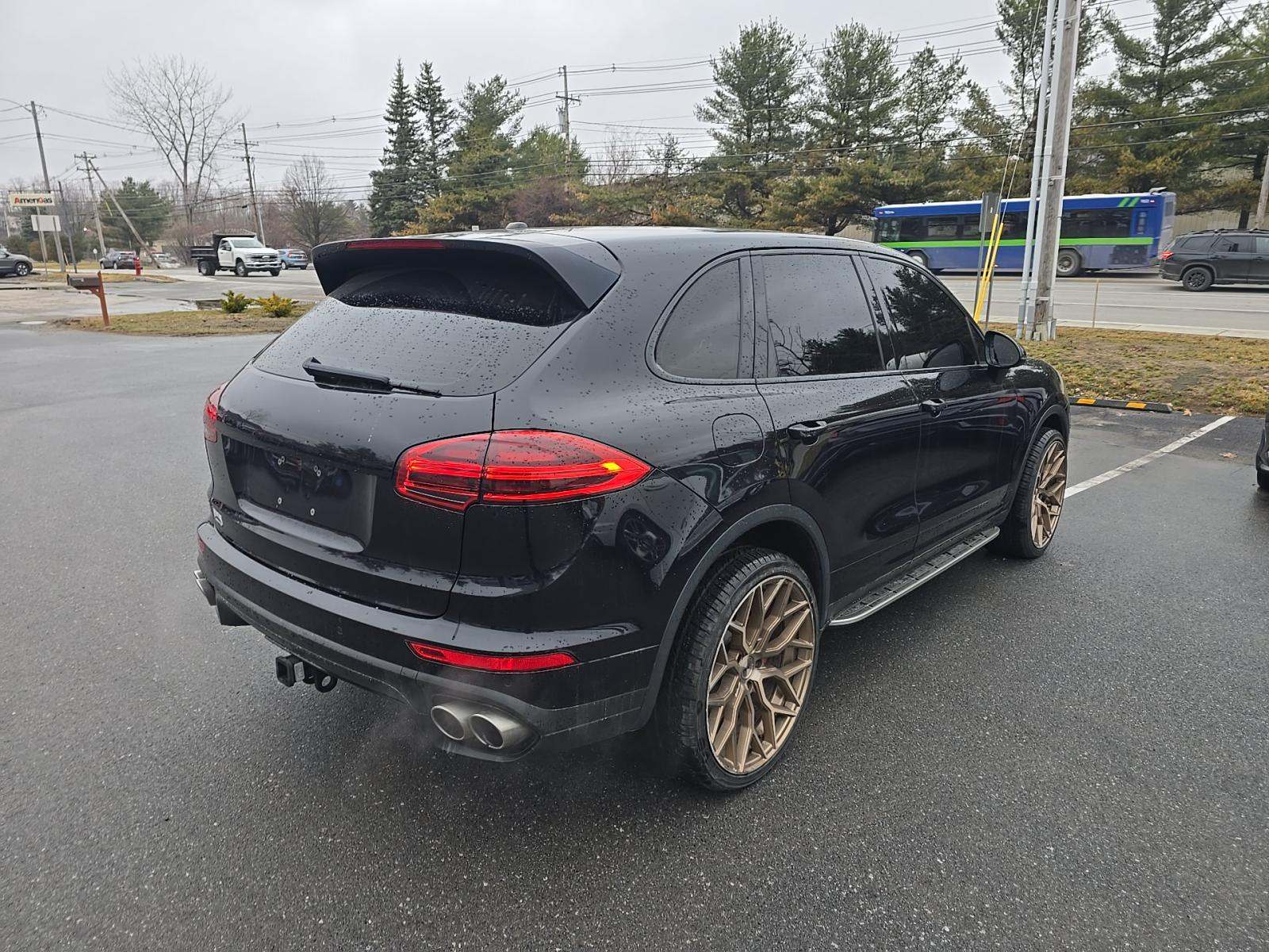 PORSCHE CAYENNE - 3