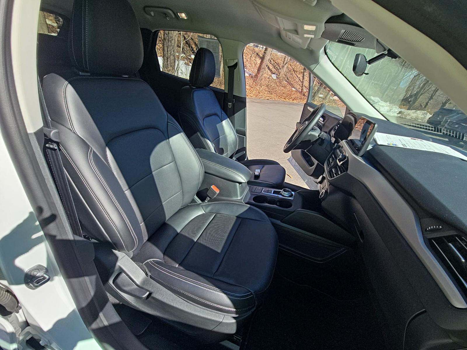 2022 Ford Escape Hybrid SEL AWD