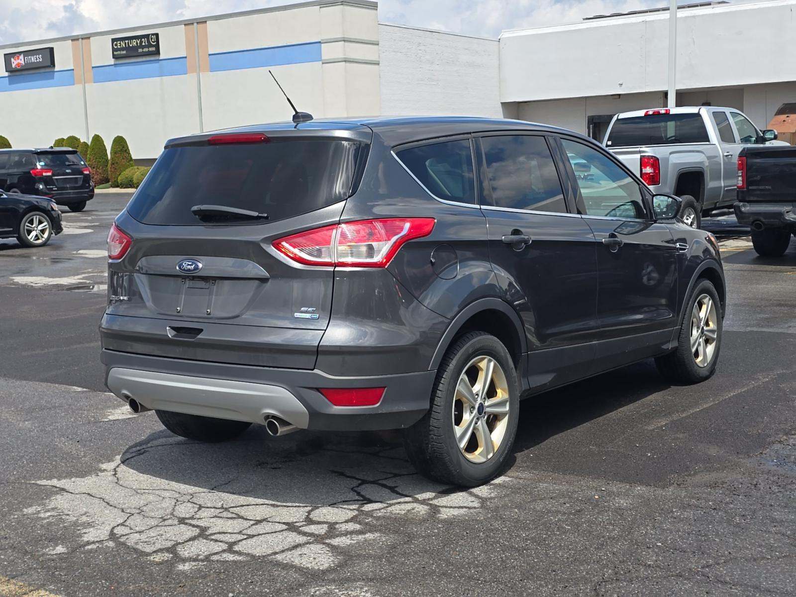 FORD ESCAPE - 3
