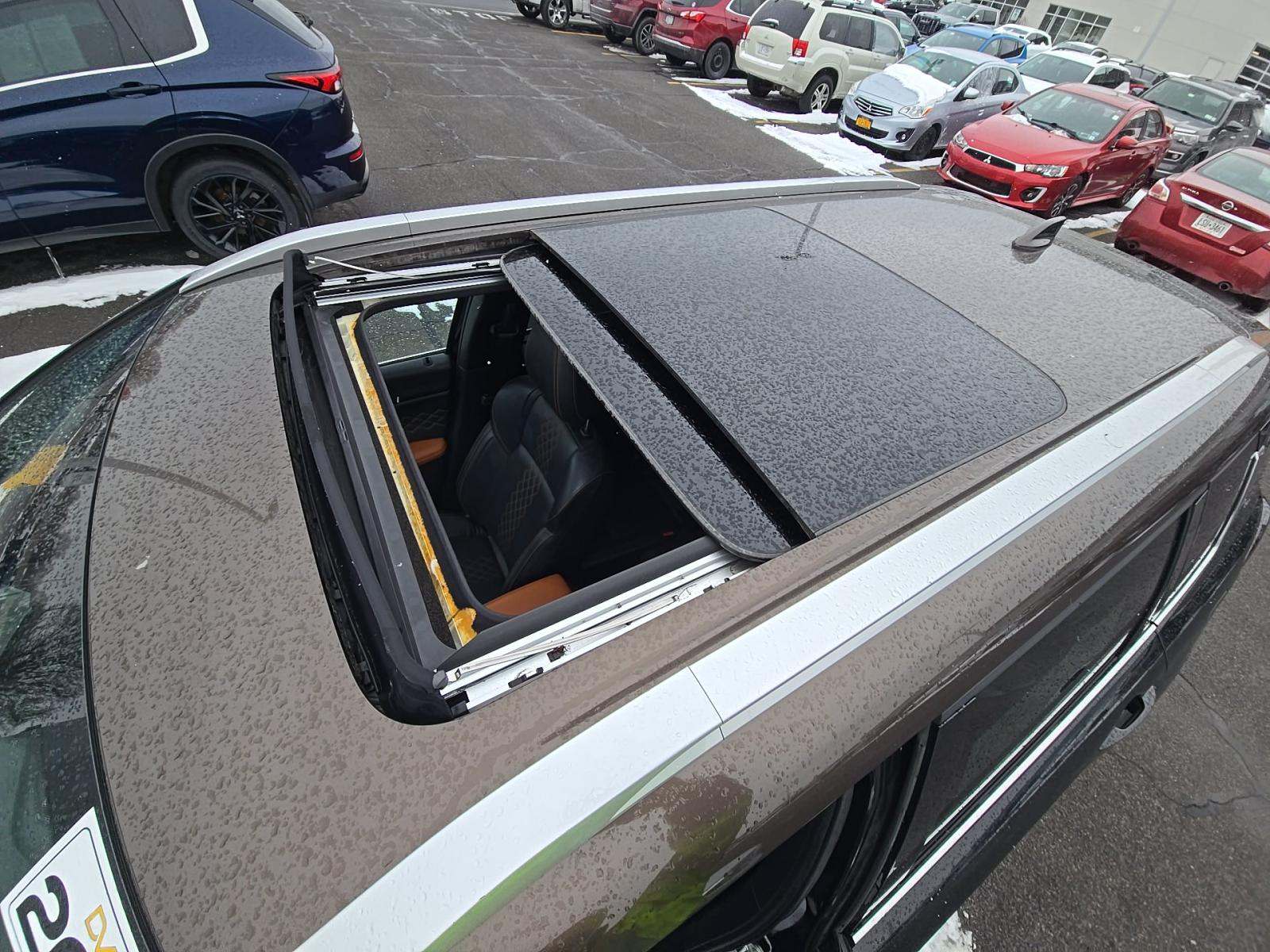 2023 Mitsubishi Outlander PHEV SEL AWD