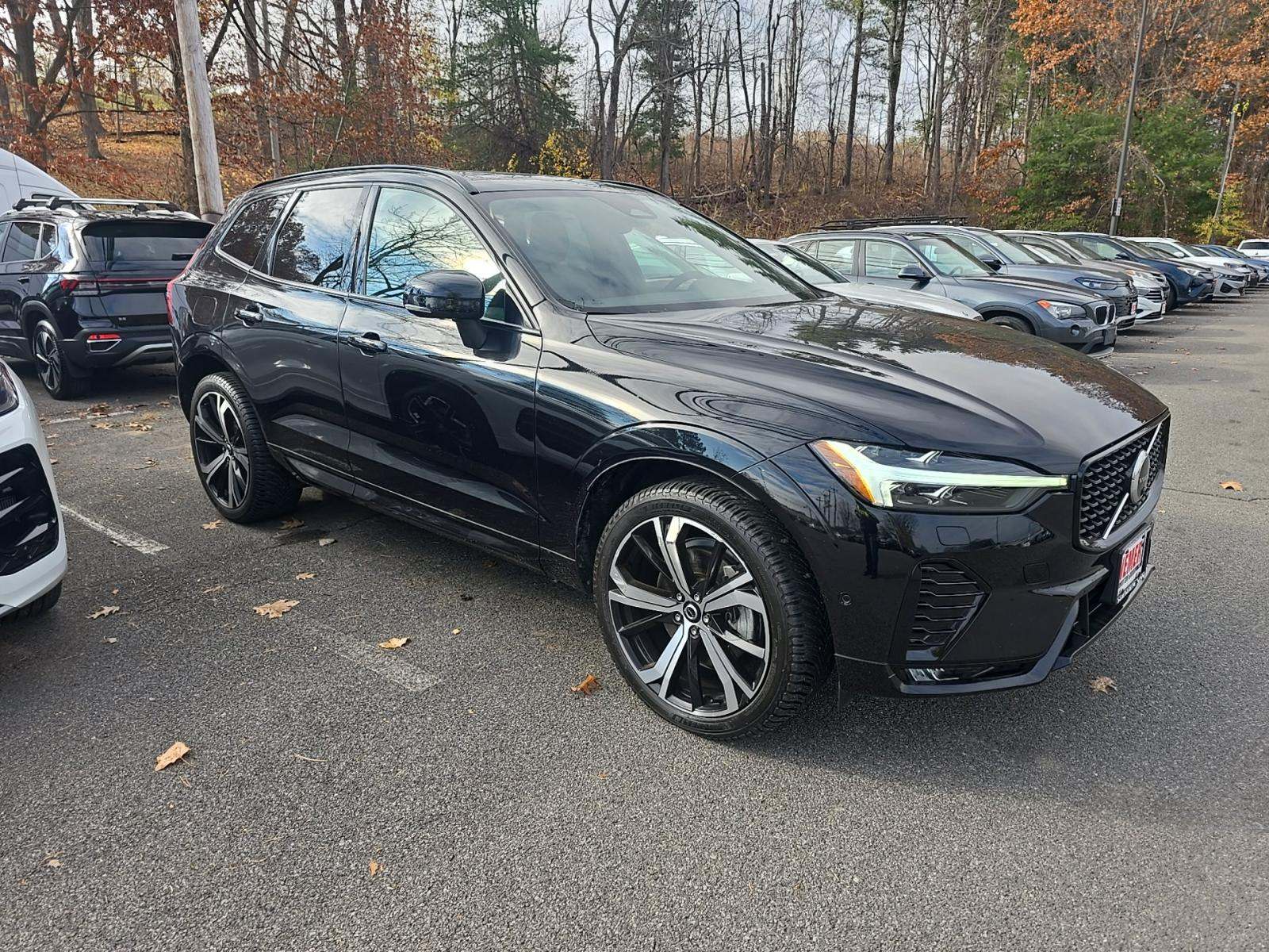 2022 Volvo XC60 B6 R-Design AWD