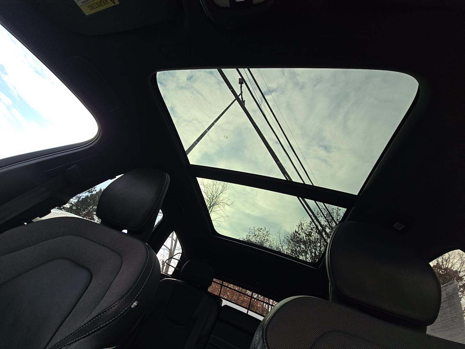 2022 Volvo XC60 B6 R-Design AWD