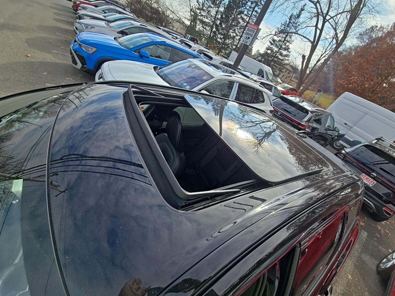 2022 Volvo XC60 B6 R-Design AWD