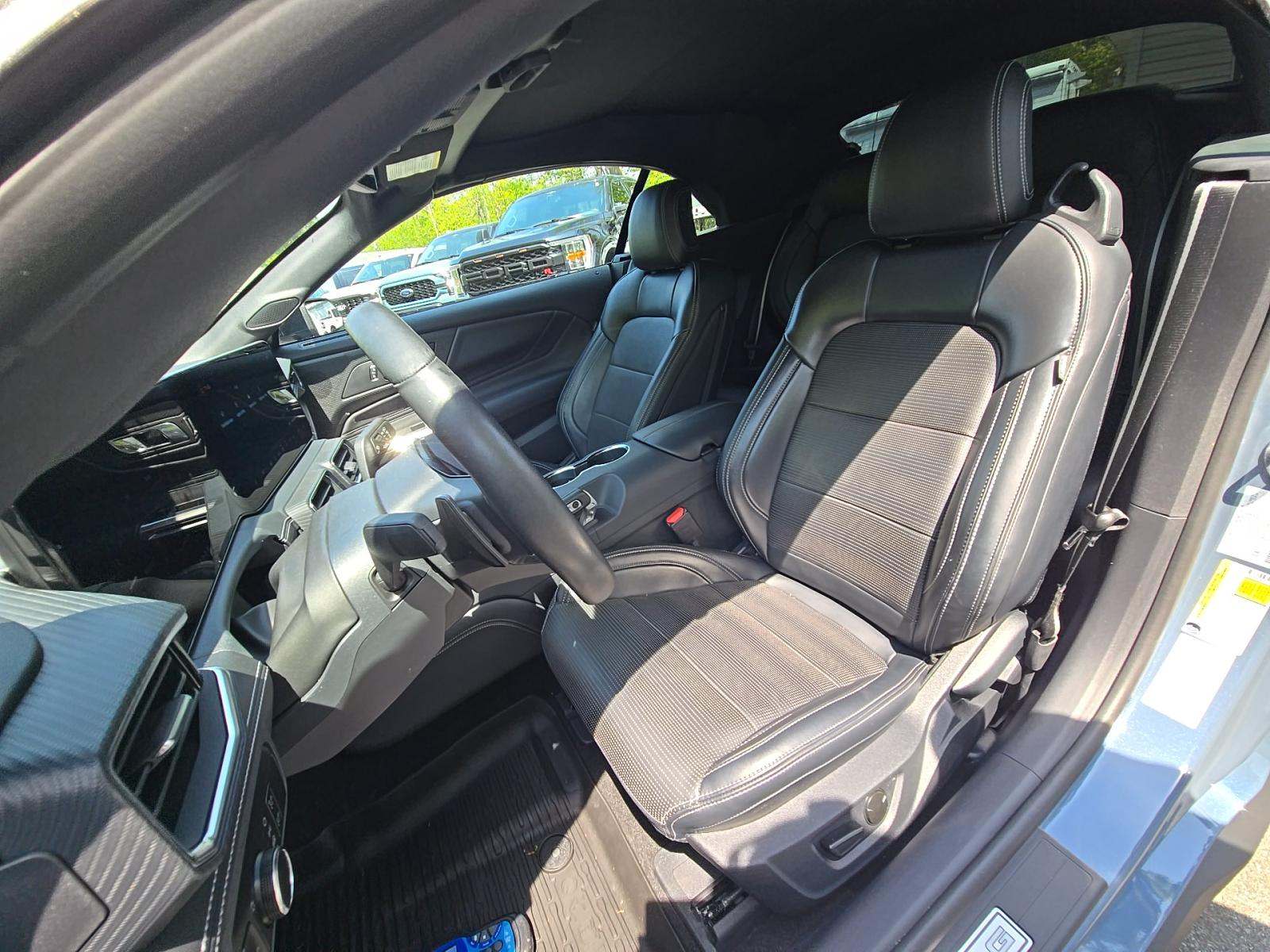 FORD MUSTANG - 6