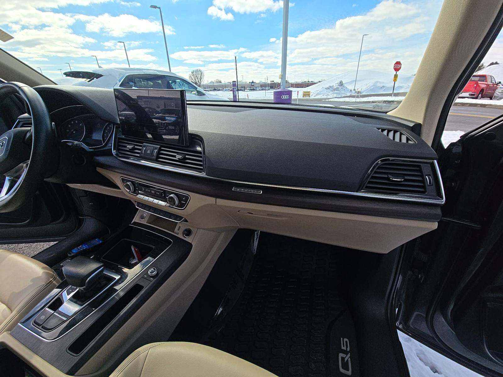 2022 Audi Q5 S line Premium AWD