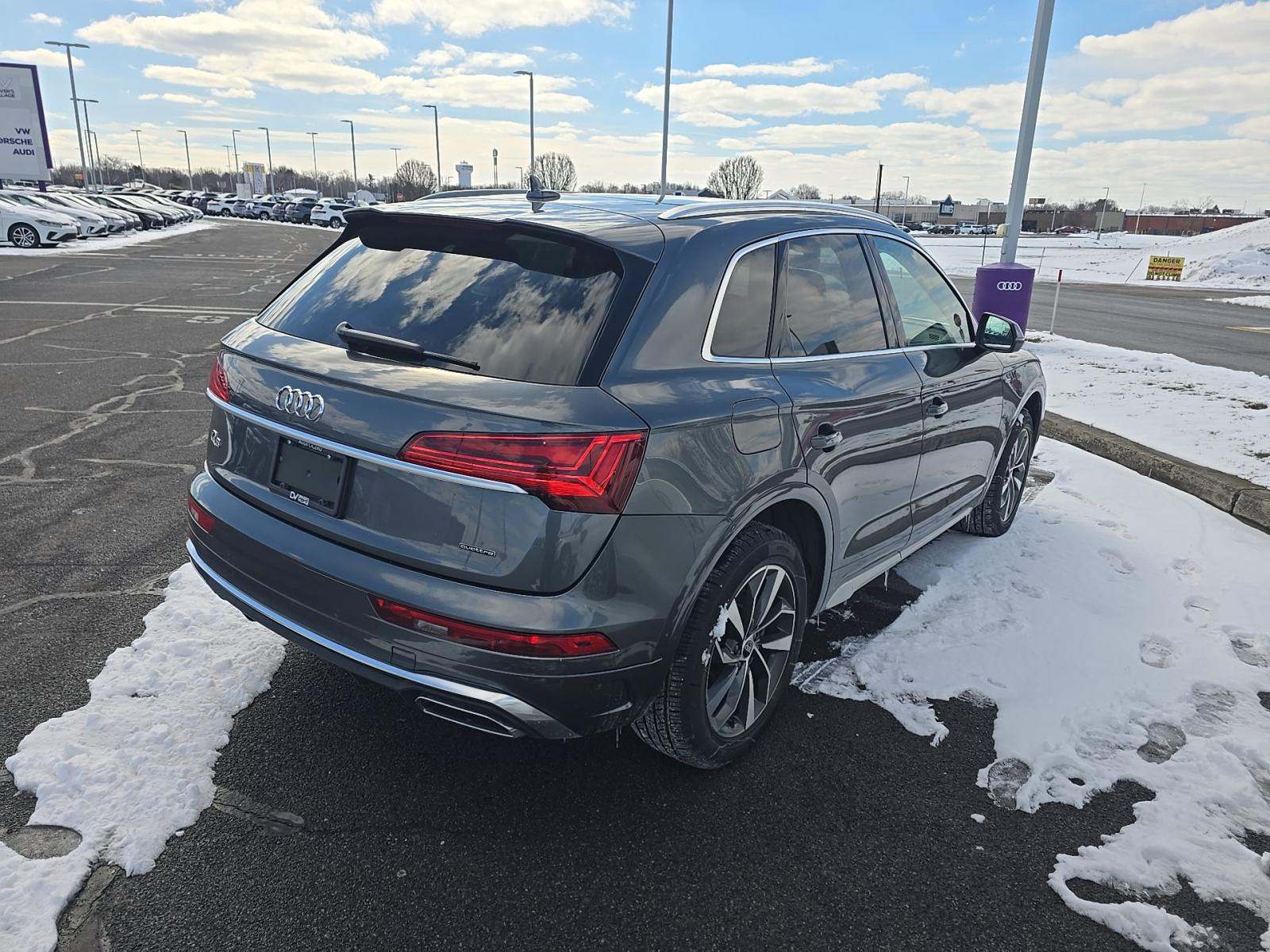 2022 Audi Q5 S line Premium AWD