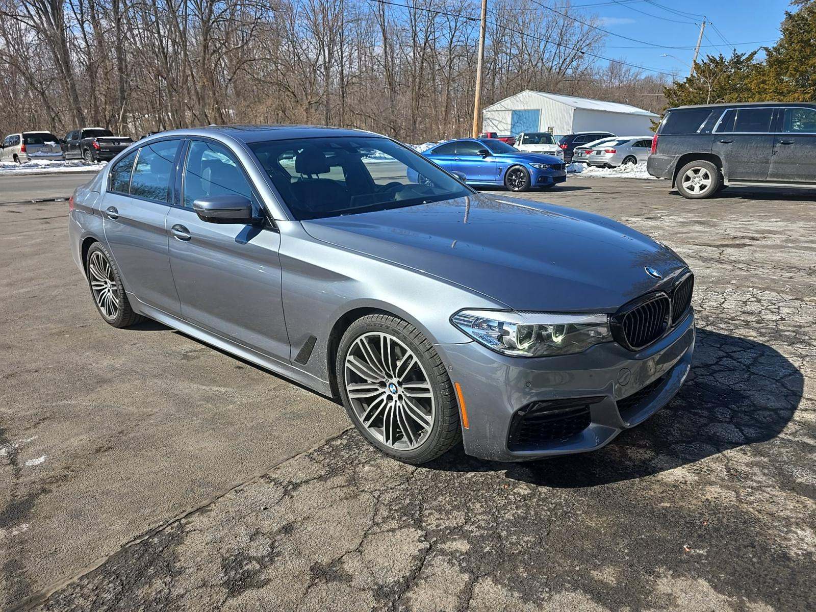 BMW 5 Series Sedan 540i xDrive M SPORT LINE снимка BMW 5 Series Sedan 540i xDrive M SPORT LINE