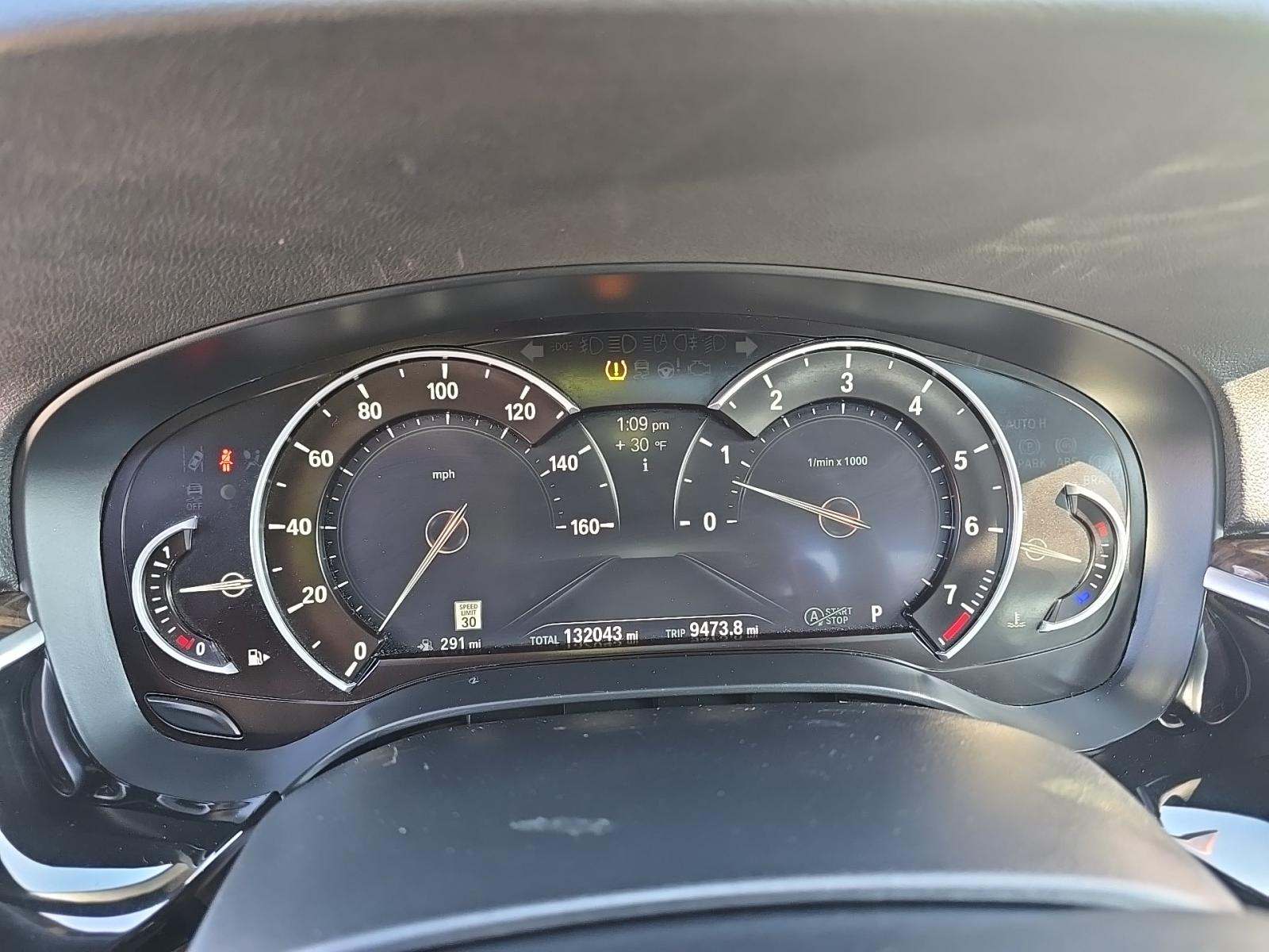 BMW 5 Series Sedan 540i xDrive M SPORT LINE снимка BMW 5 Series Sedan 540i xDrive M SPORT LINE
