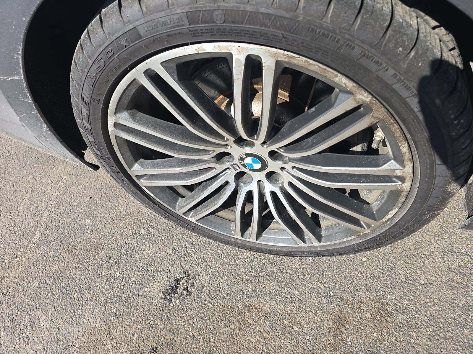BMW 5 Series Sedan 540i xDrive M SPORT LINE снимка BMW 5 Series Sedan 540i xDrive M SPORT LINE