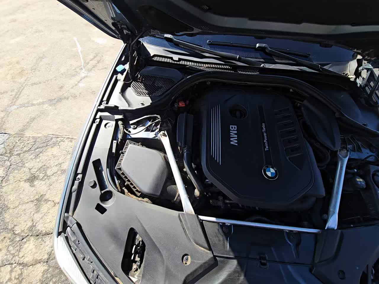 BMW 5 Series Sedan 540i xDrive M SPORT LINE снимка BMW 5 Series Sedan 540i xDrive M SPORT LINE