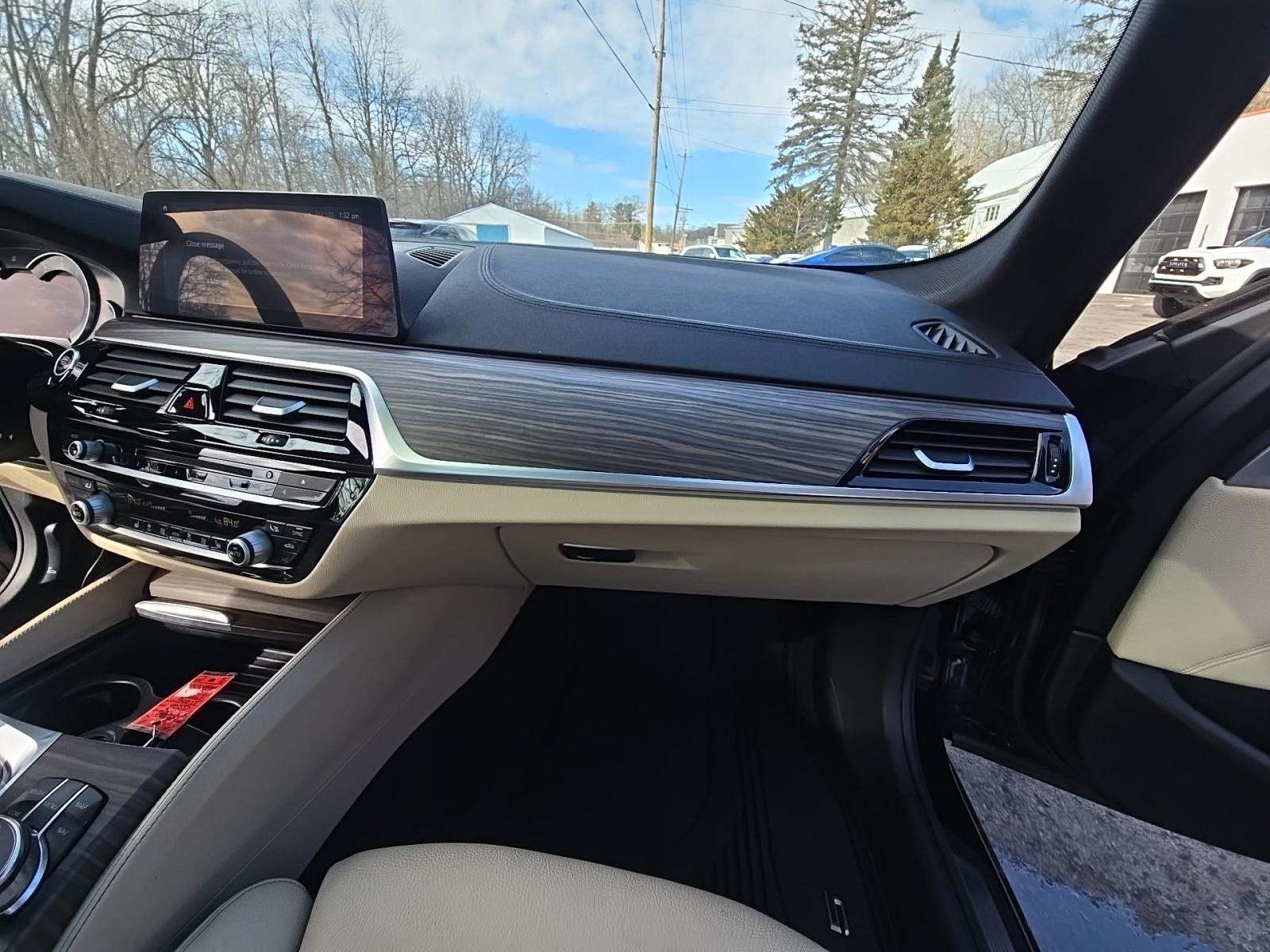 2017 BMW 5 Series 540i xDrive AWD