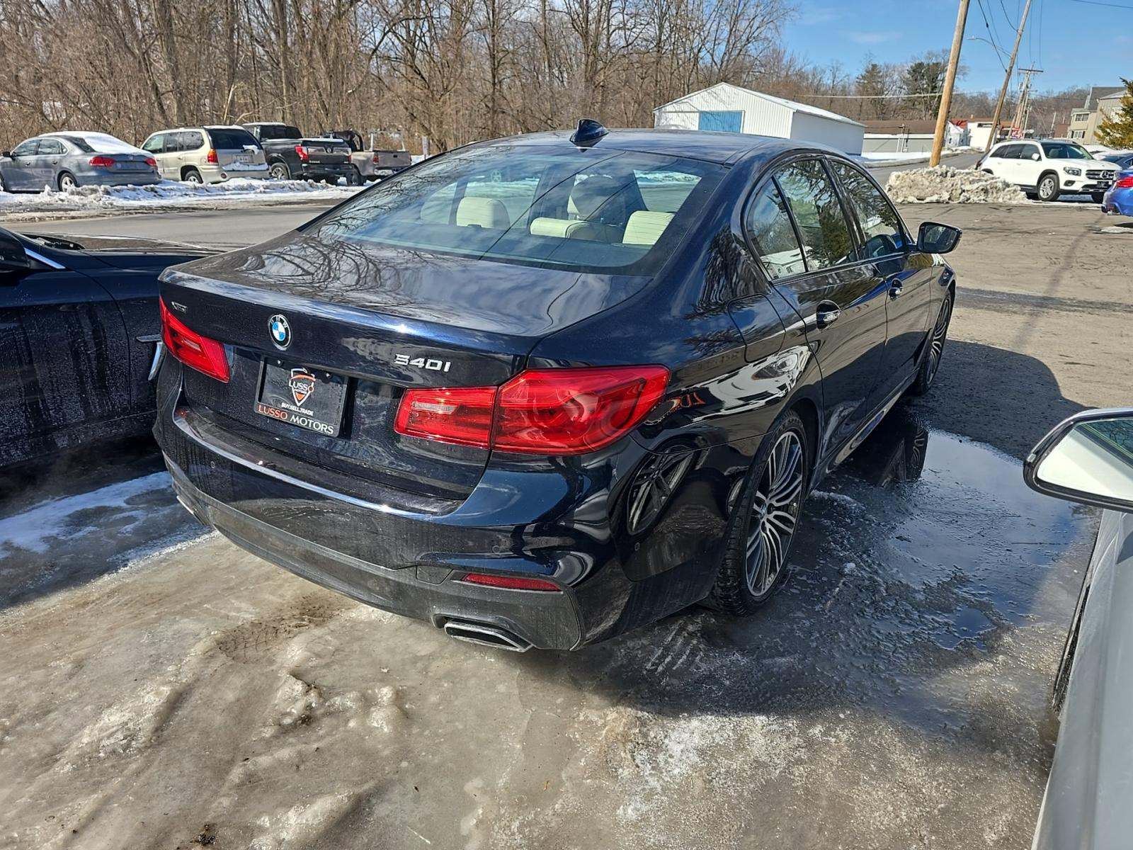 2017 BMW 5 Series 540i xDrive AWD