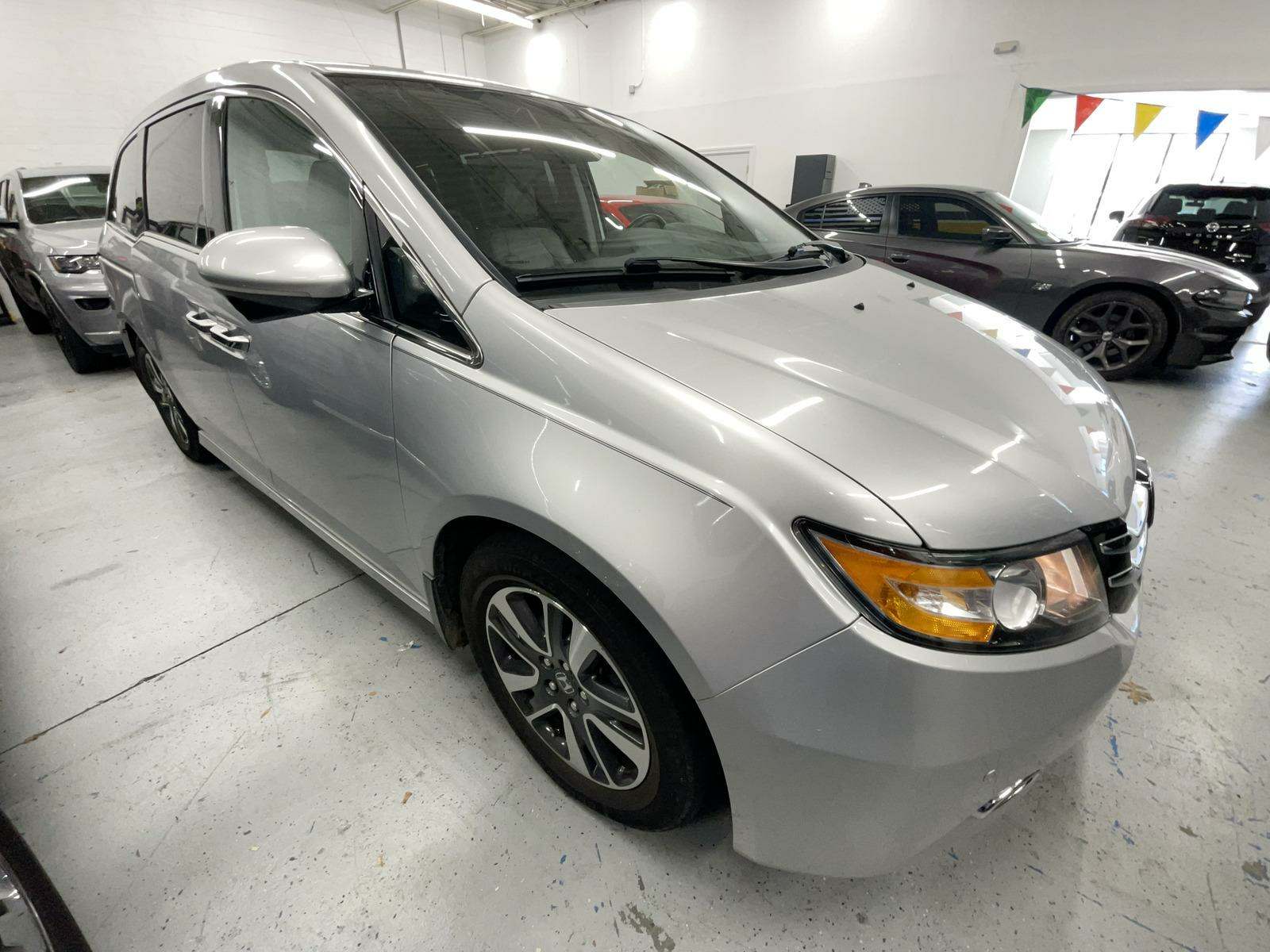 2014 Honda Odyssey Touring FWD