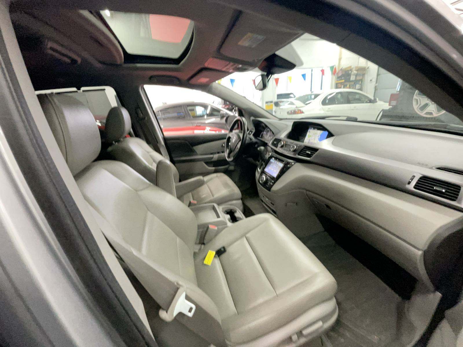 2014 Honda Odyssey Touring FWD