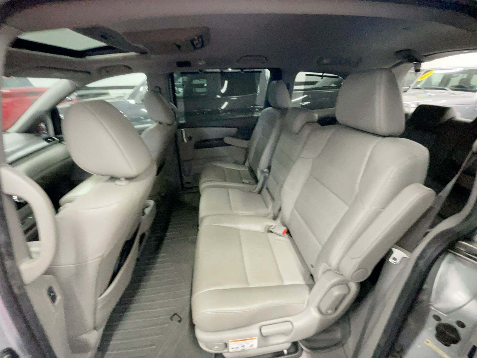 2014 Honda Odyssey Touring FWD