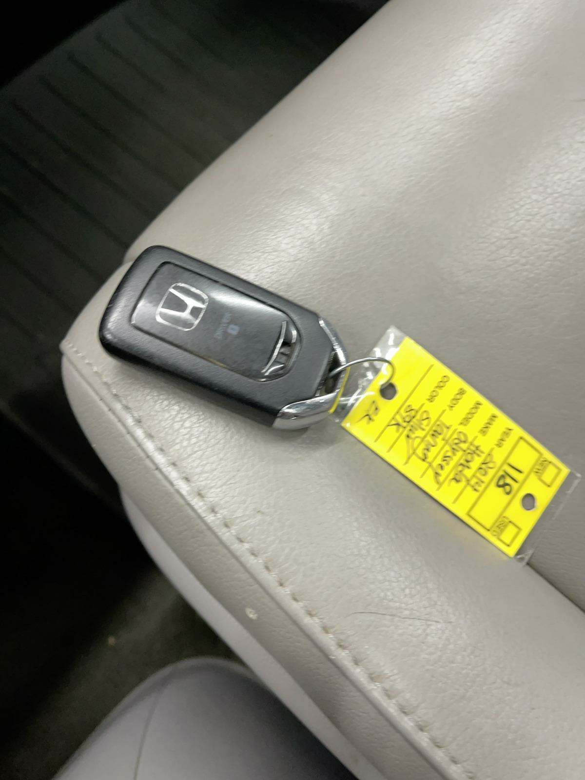 2014 Honda Odyssey Touring FWD