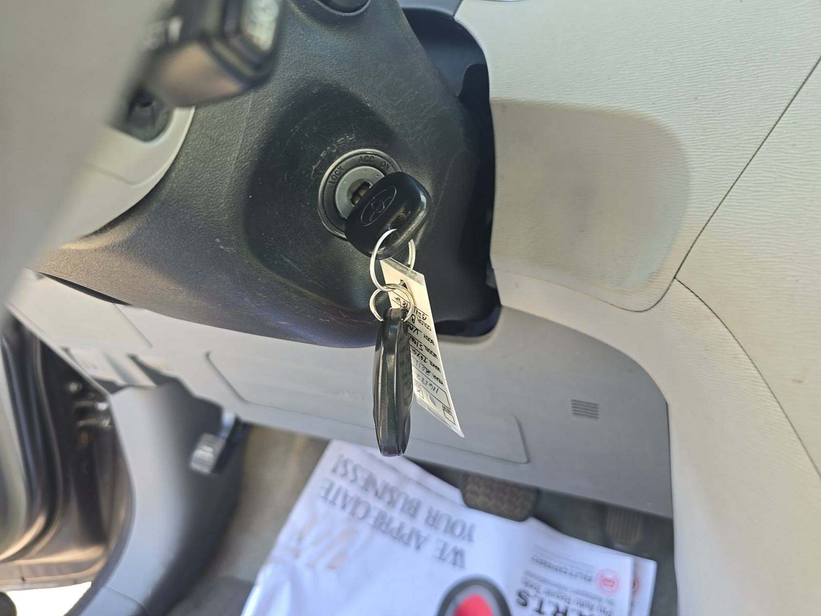 2011 Toyota Sienna LE FWD