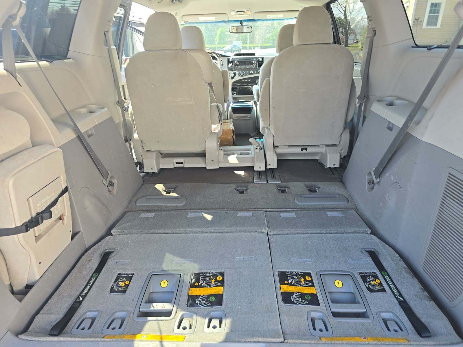 2011 Toyota Sienna LE FWD