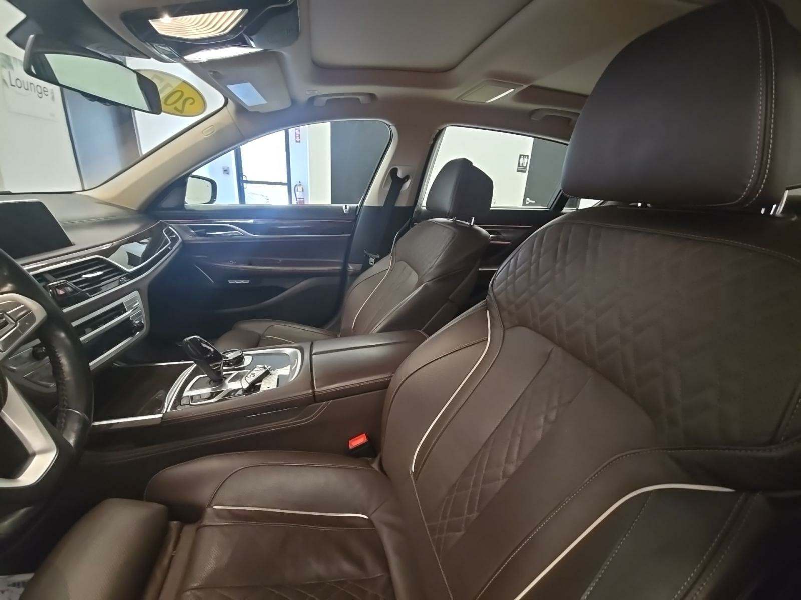 2017 BMW 7 Series 740i xDrive AWD