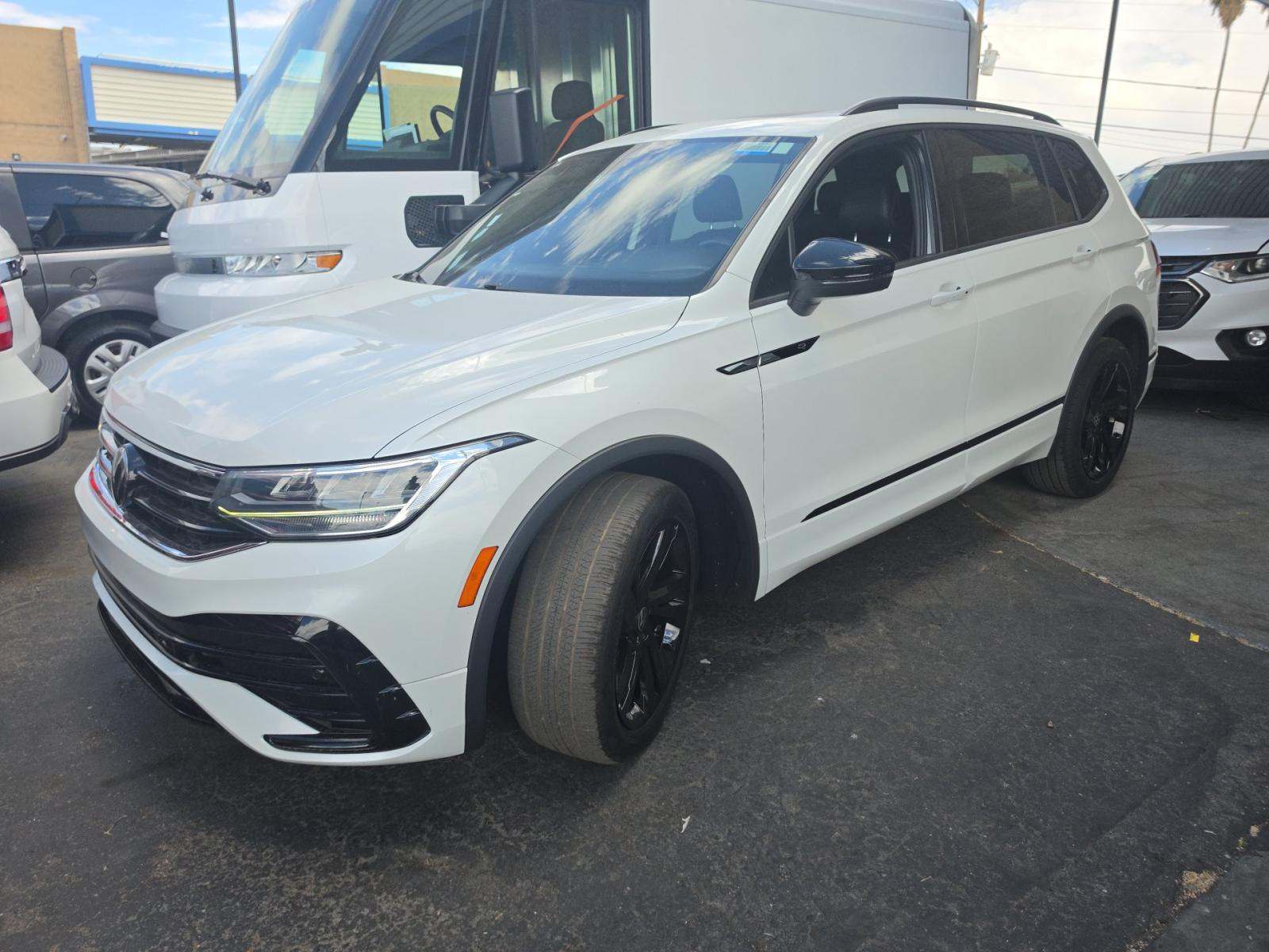 2023 Volkswagen Tiguan 2.0T SE R-Line Black FWD