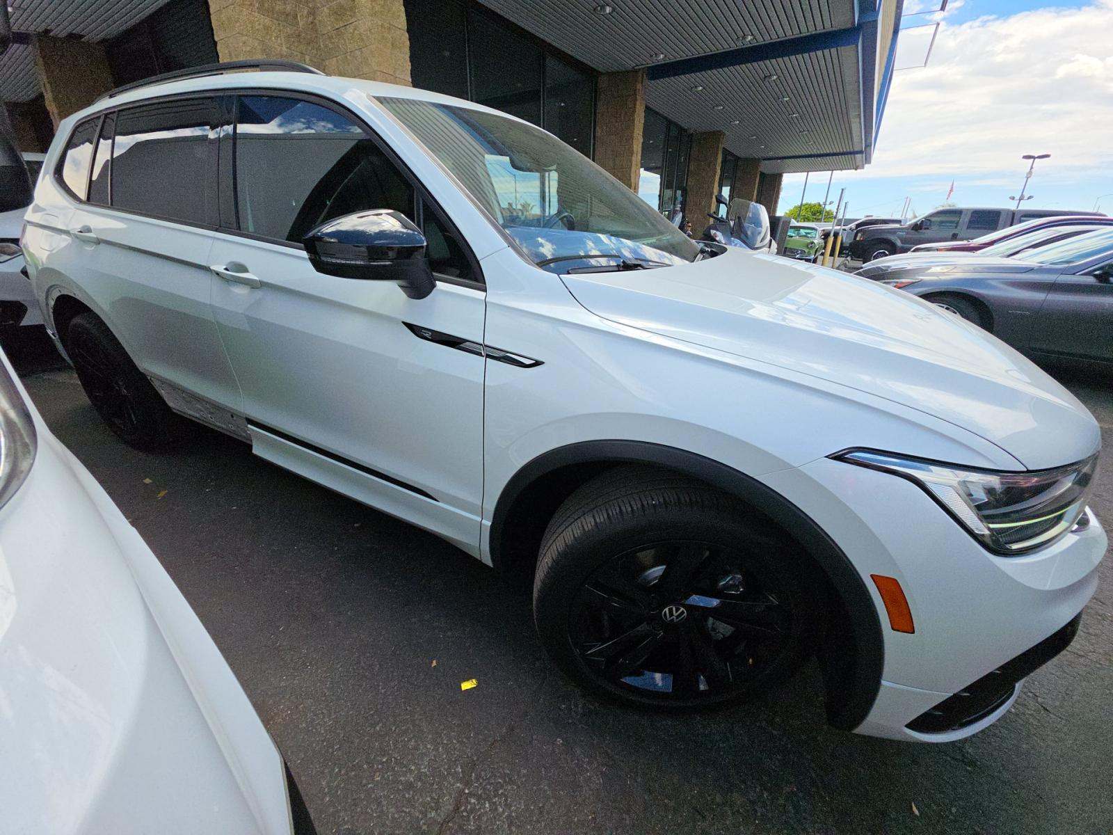 2023 Volkswagen Tiguan 2.0T SE R-Line Black FWD