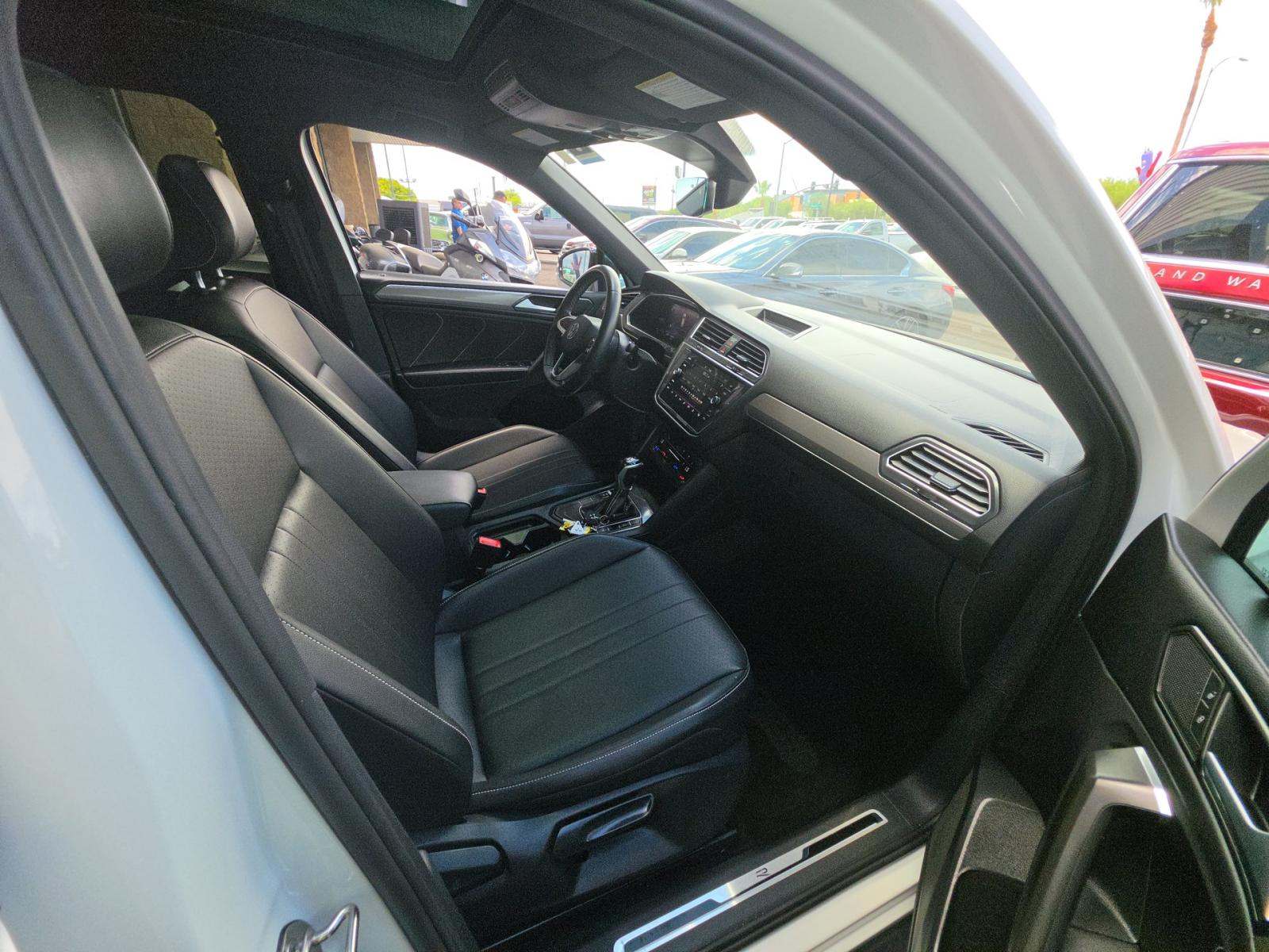 2023 Volkswagen Tiguan 2.0T SE R-Line Black FWD
