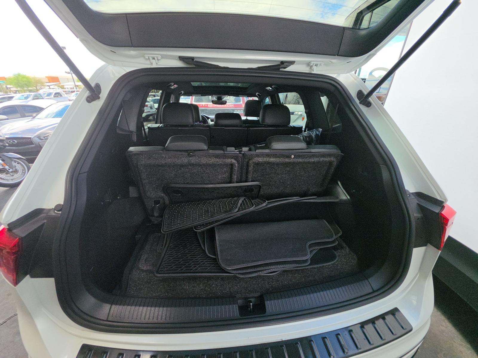 2023 Volkswagen Tiguan 2.0T SE R-Line Black FWD