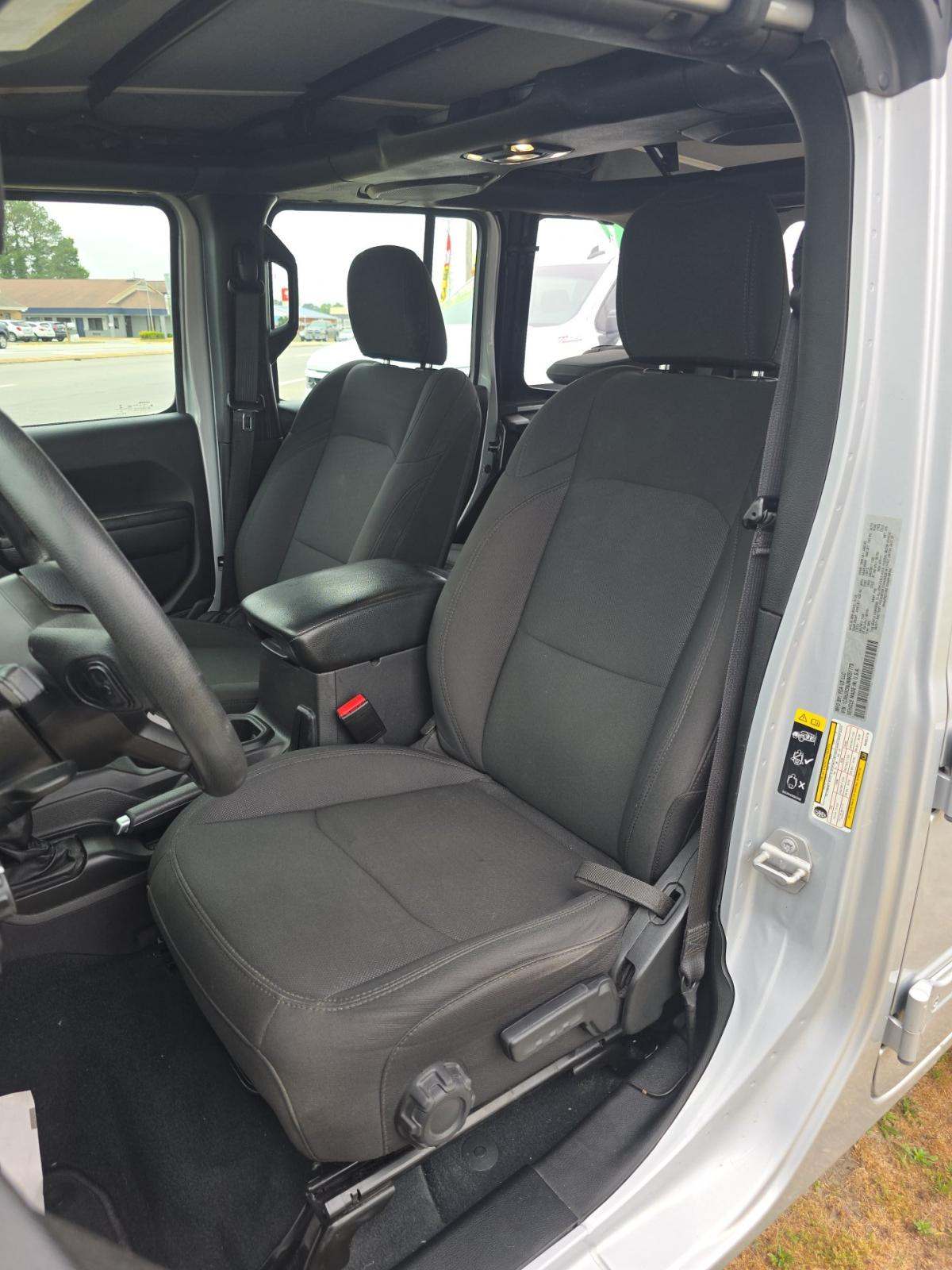2022 Jeep Wrangler Unlimited Sport AWD