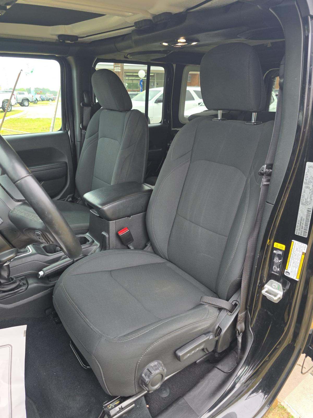 2022 Jeep Wrangler Unlimited Sport Altitude Edition AWD