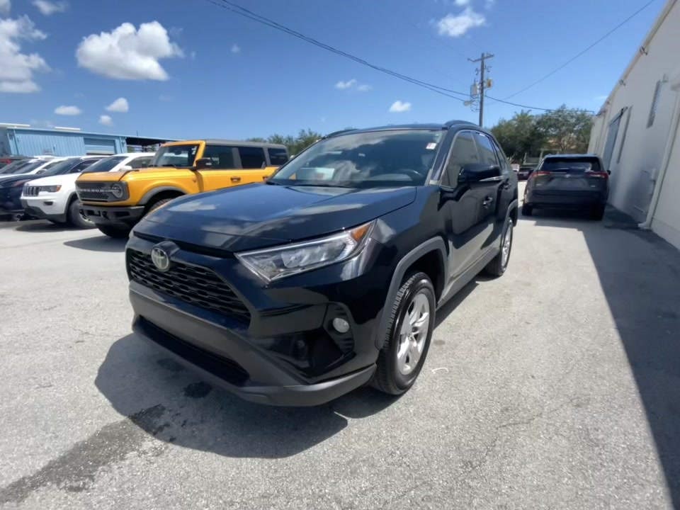 2021 Toyota RAV4 XLE