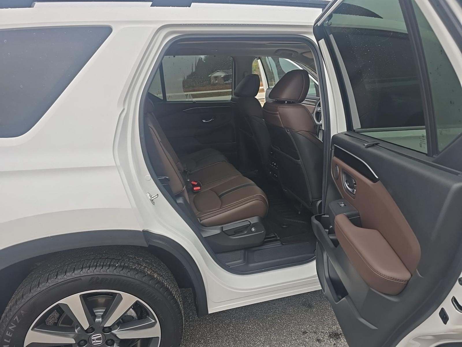 2025 Honda Pilot Elite AWD