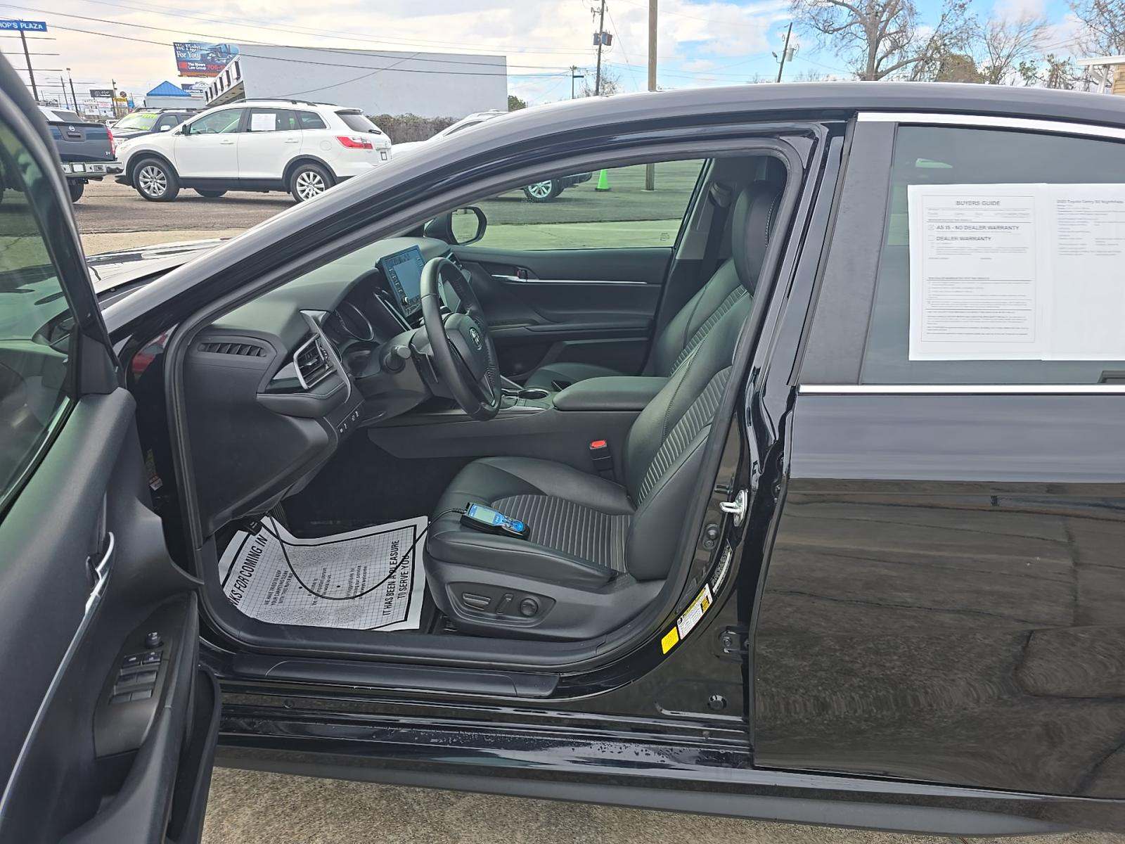 2023 Toyota Camry SE FWD