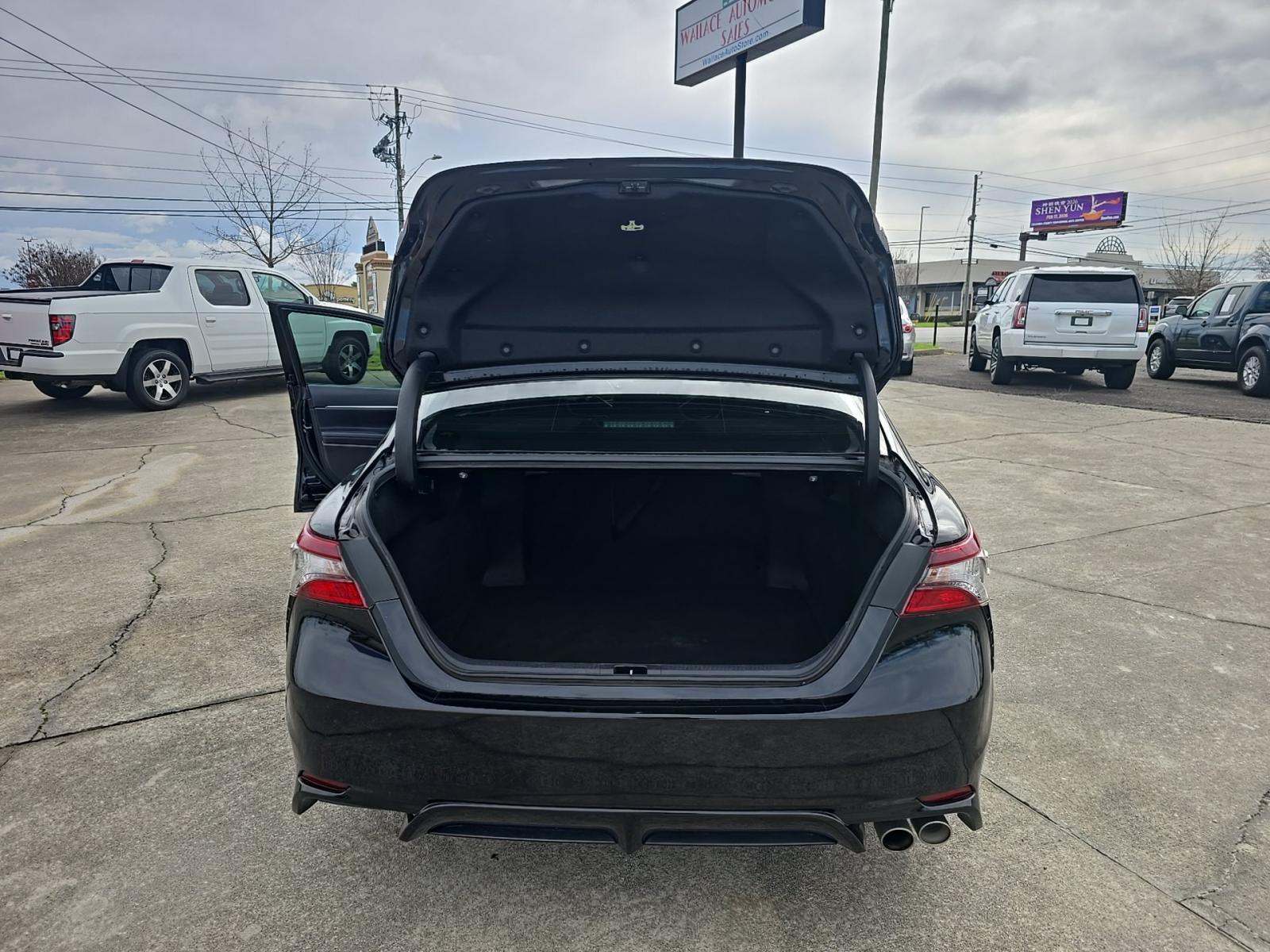 2023 Toyota Camry SE FWD