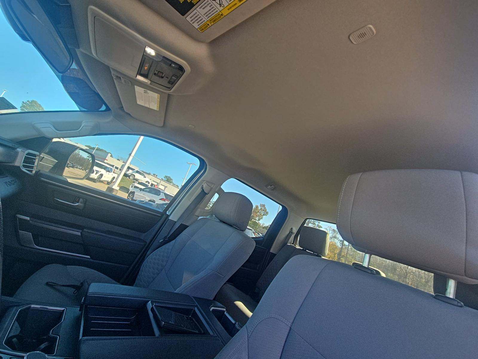 2024 Toyota Tundra SR5 AWD