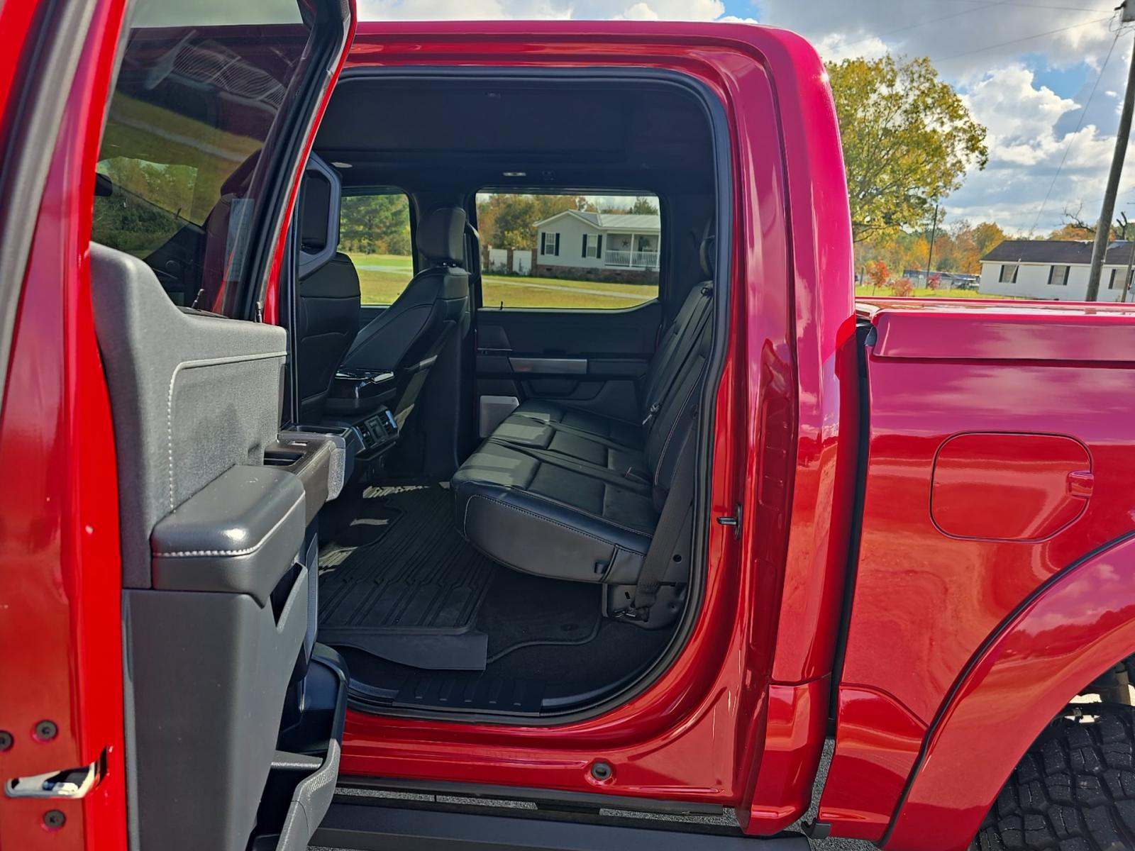 2023 Ford F-150 Lariat AWD